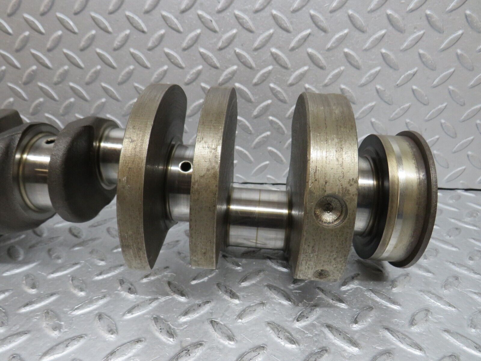 37668 Mercedes-Benz W109 300SEL Crankshaft 1160311001