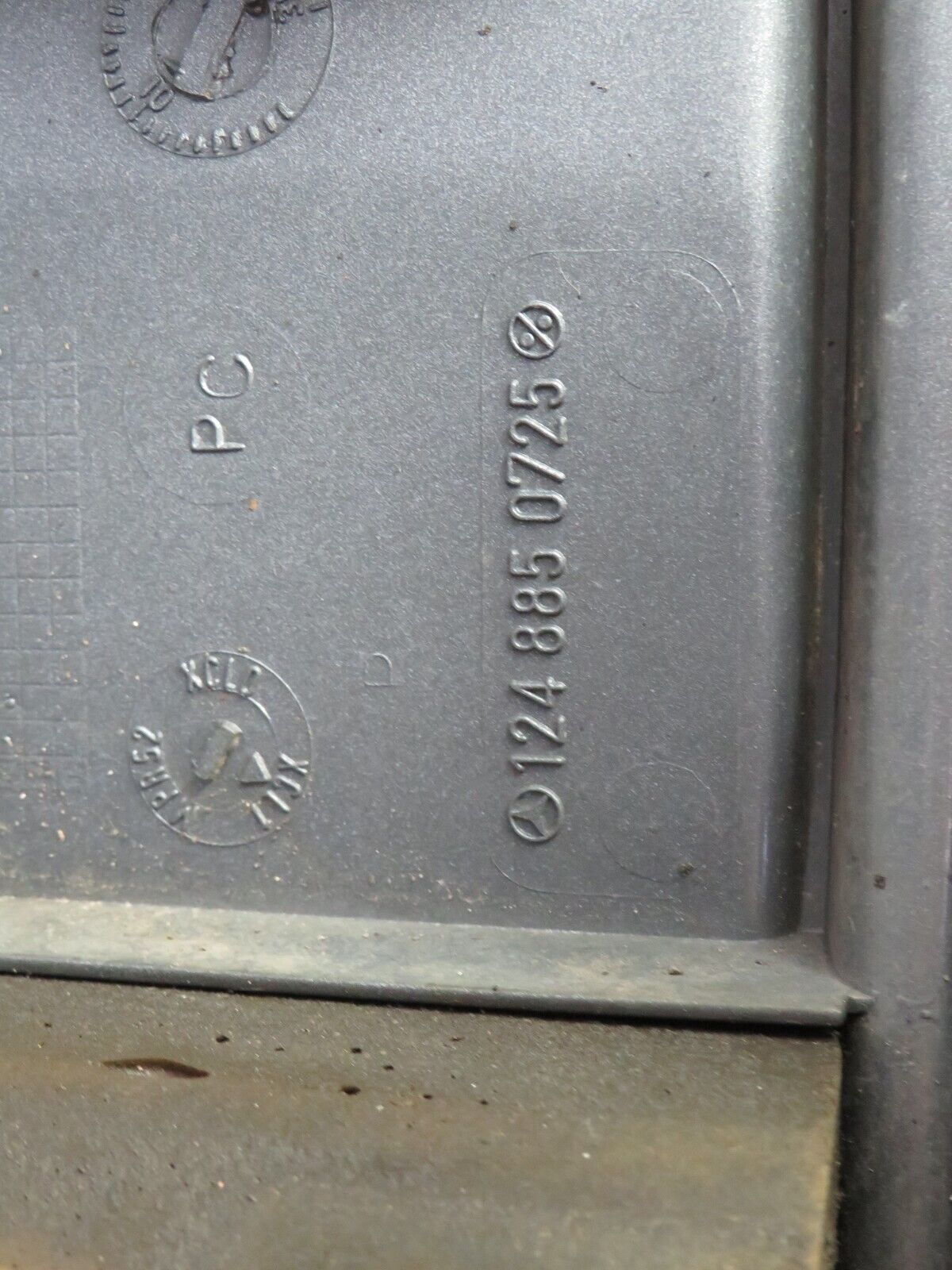 26667 Mercedes-Benz C124 220CE Coupe Front Bumper 1248850725