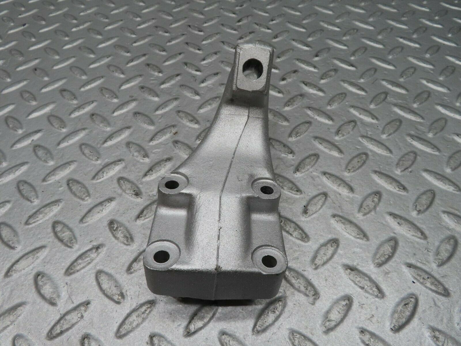 16653 Mercedes-Benz C107 380SLC Engine Mount Bracket Right Side 1162234704