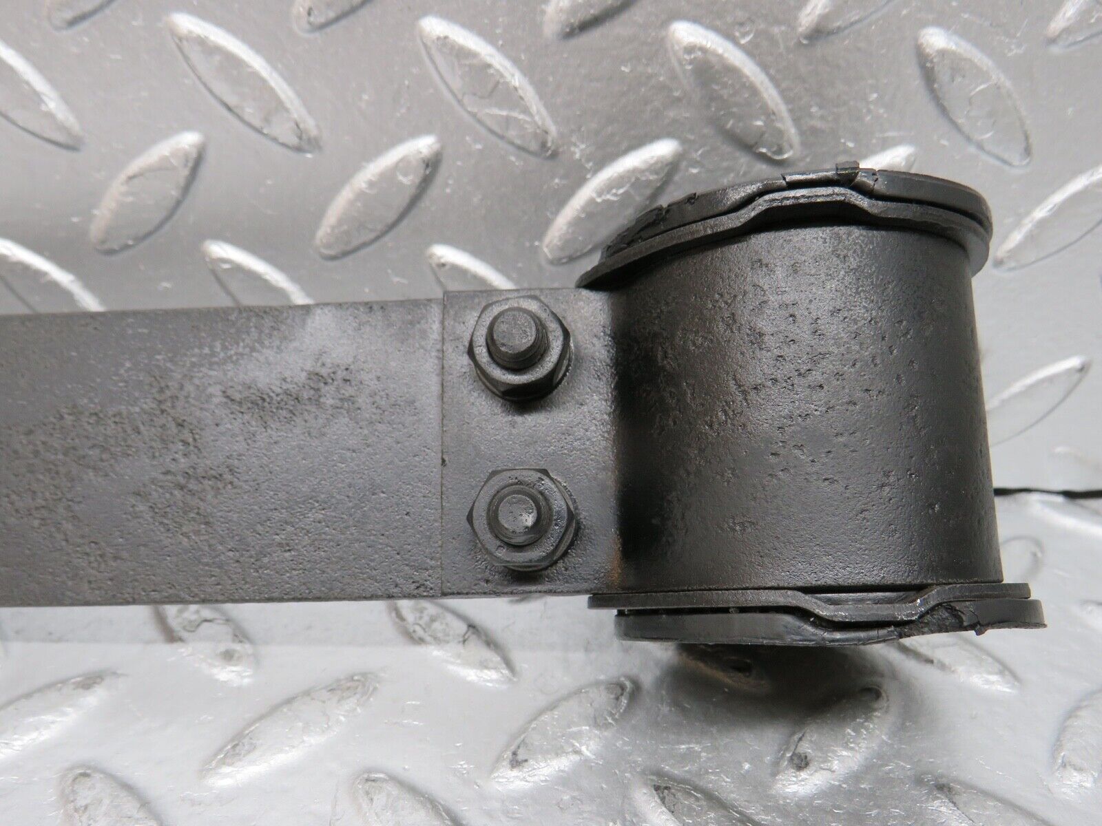 0377 Mercedes-Benz W108 280SE Stabilizer Bar Mounting Front Axle