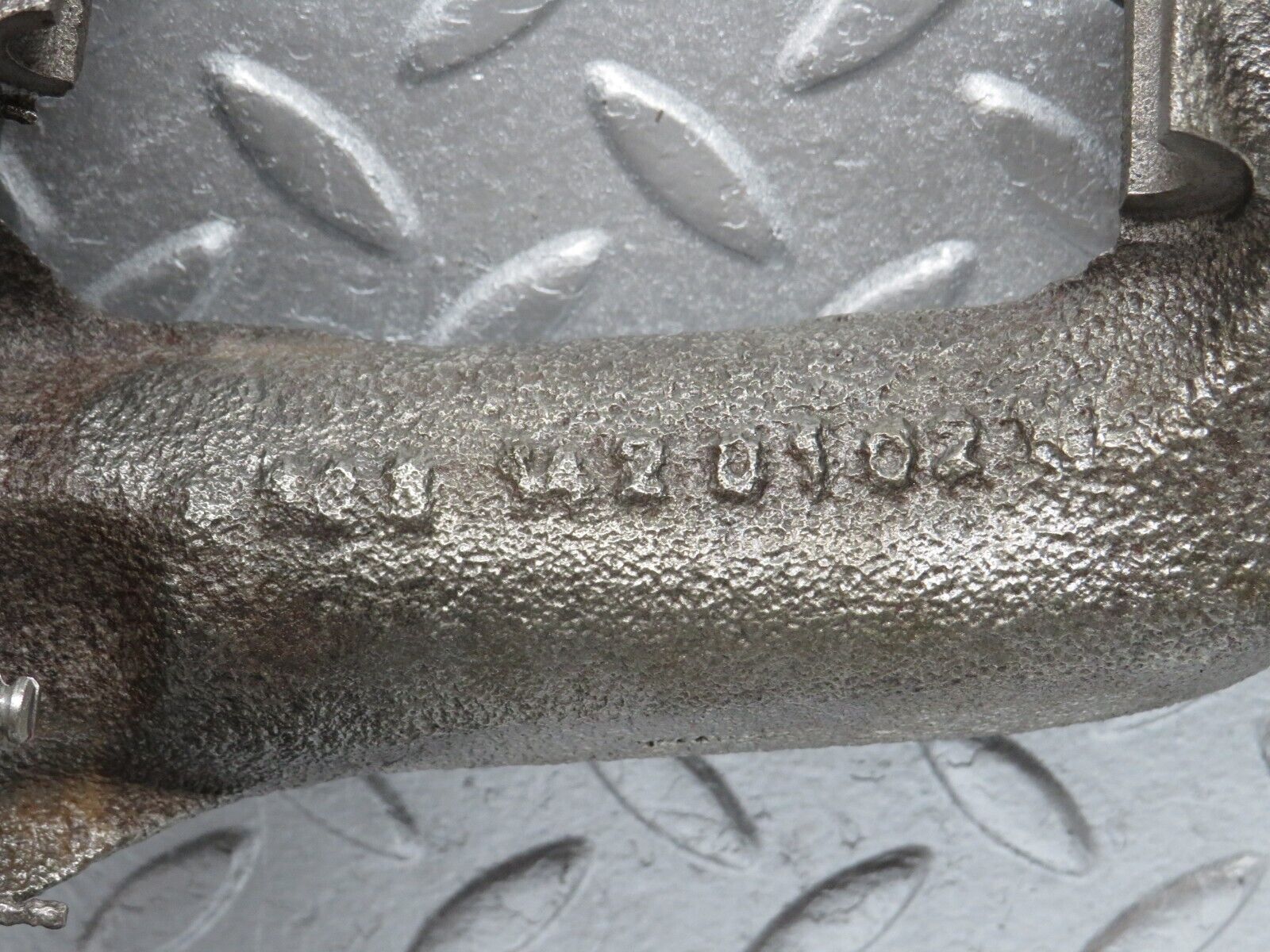 40425 Mercedes-Benz W110 230 Exhaust Manifold 1081420102 1801430207