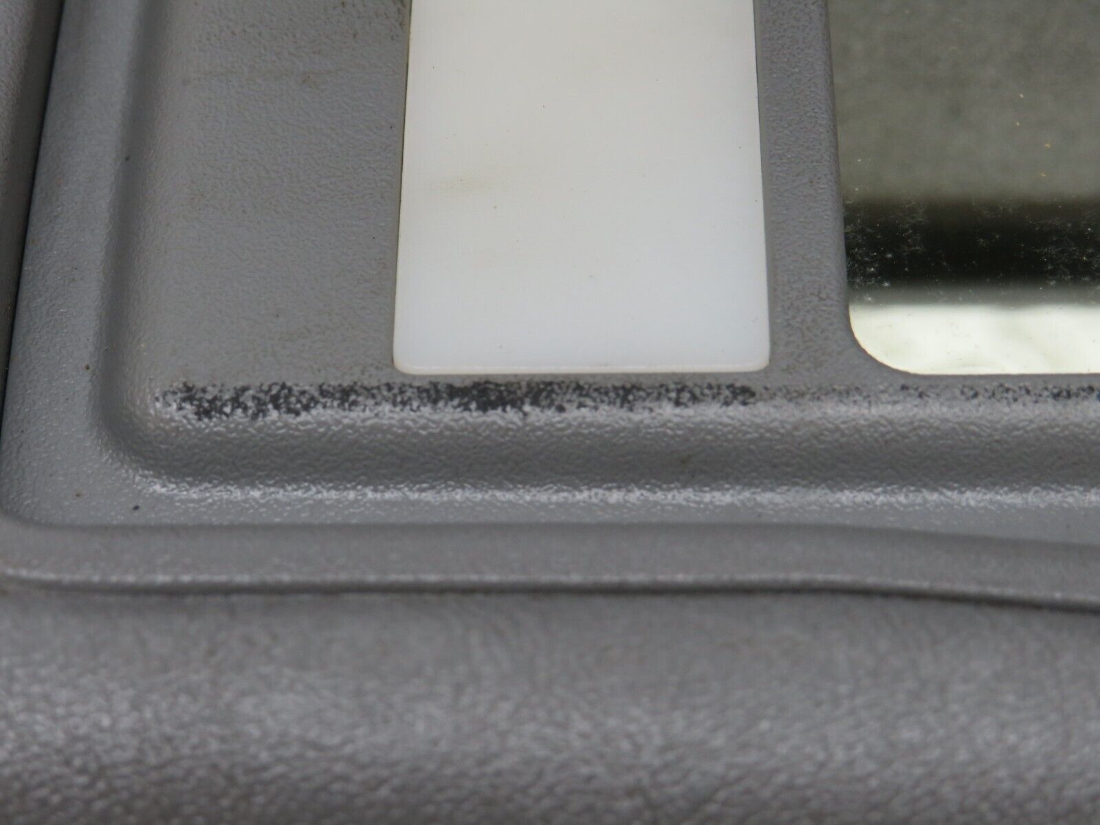 35970 Mercedes-Benz W126 420SE Sun Visor Left Side Grey