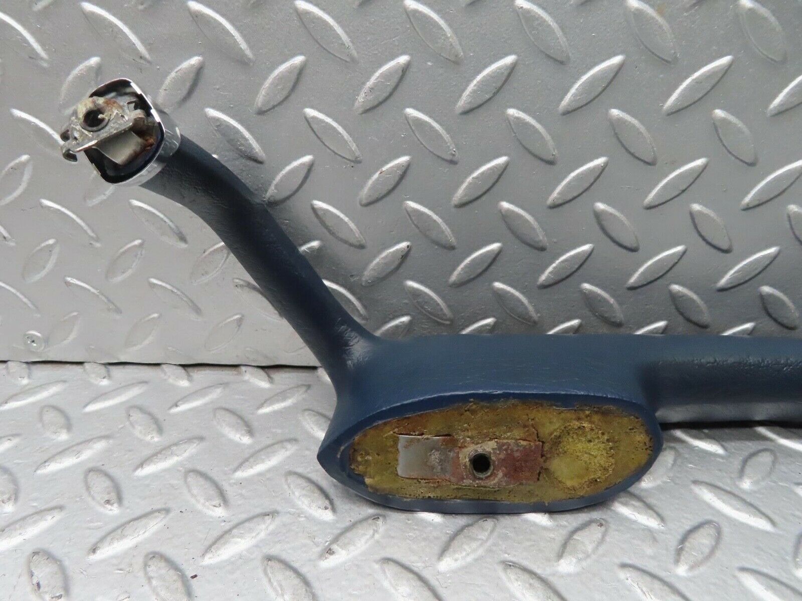 1216 Mercedes-Benz W108 280SE Door Handle Interior Front Left Blue