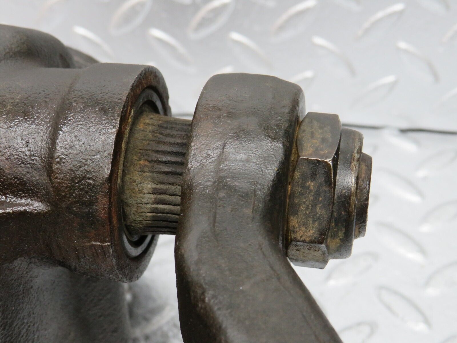 31062 Mercedes-Benz W123 200D Steering Box Steering Rack 1234610401