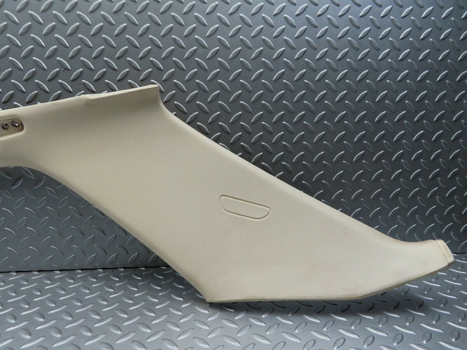 6911 Mercedes-Benz C107 350SLC Coupe C Pillar Cover Right Side