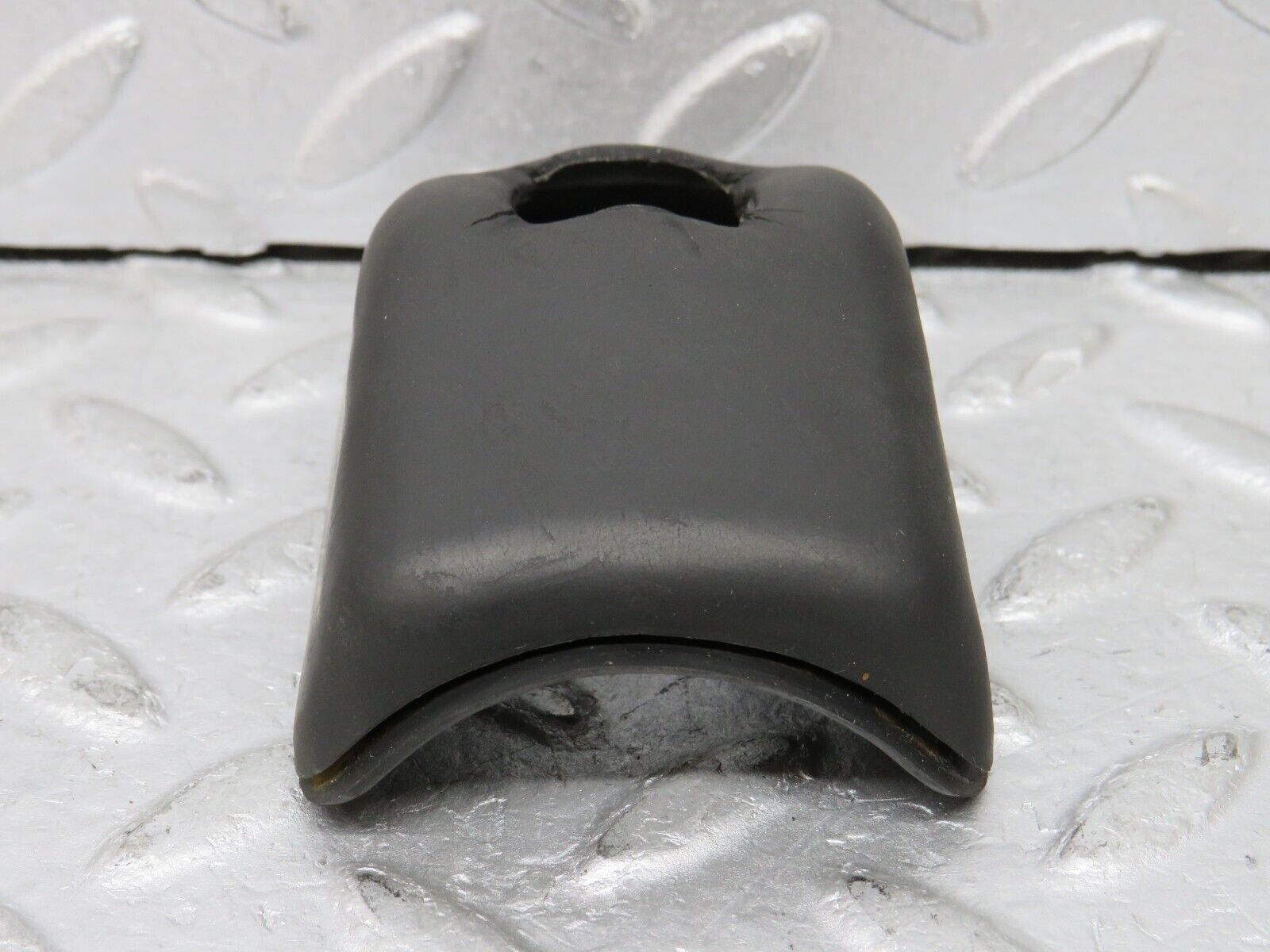 37436 Mercedes-Benz W109 300SEL Indicator Rubber Cover 1154620596