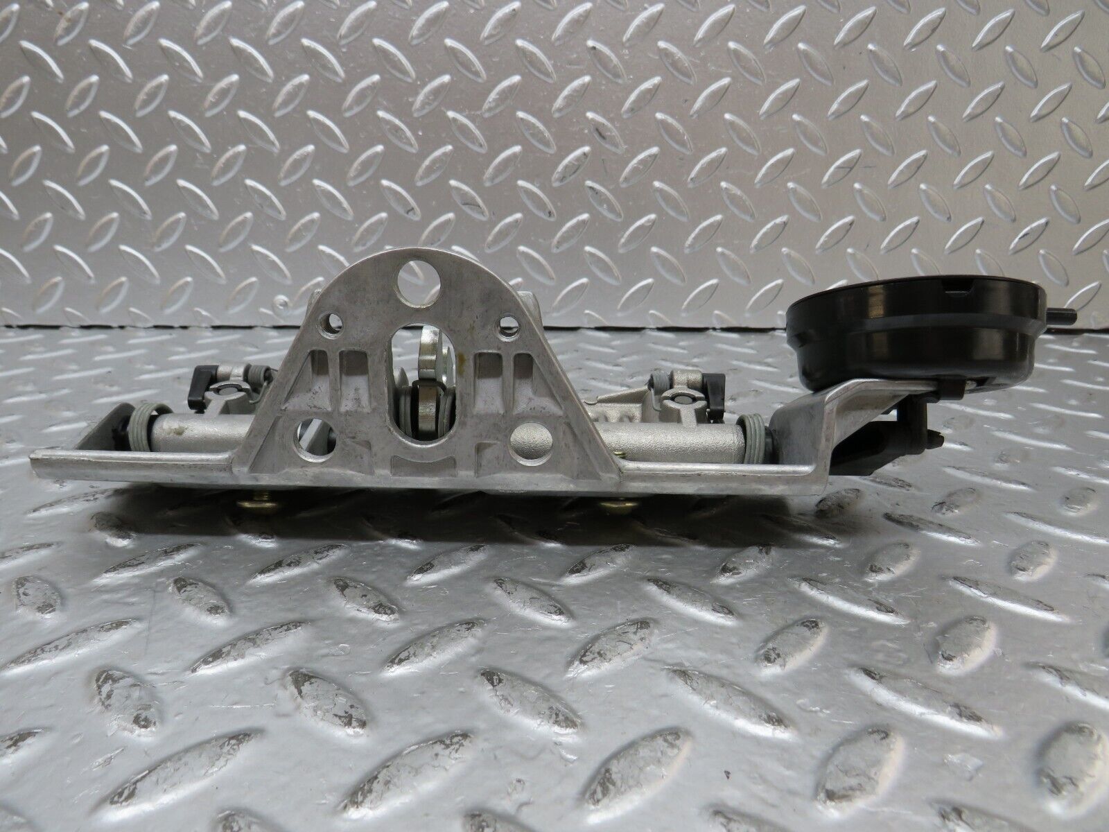 26589 Mercedes-Benz C124 220CE Rear Headrest Folding Mechanism 2029700025