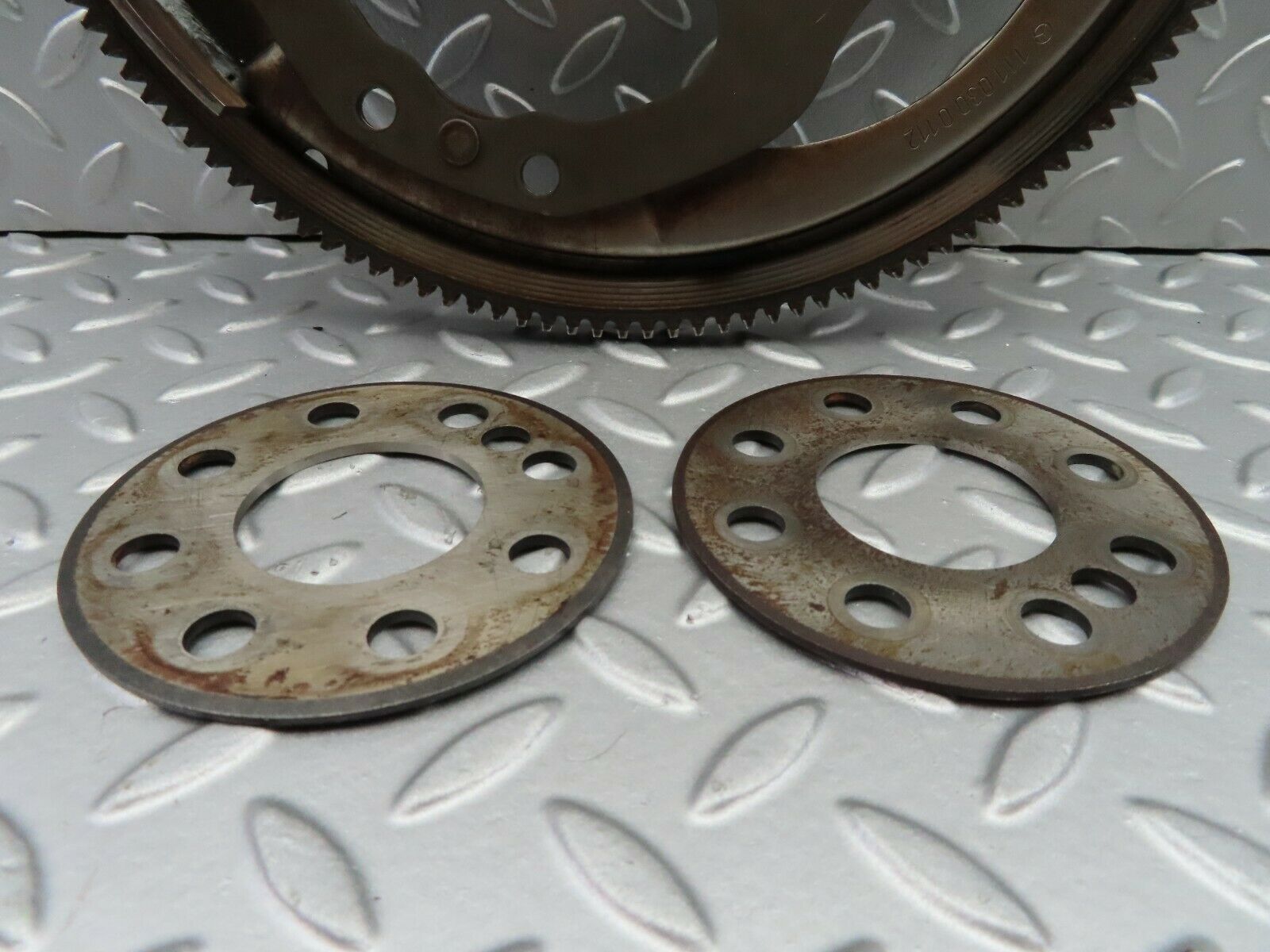 6815 Mercedes-Benz S124 E220 Wagon Flywheel 1110300112