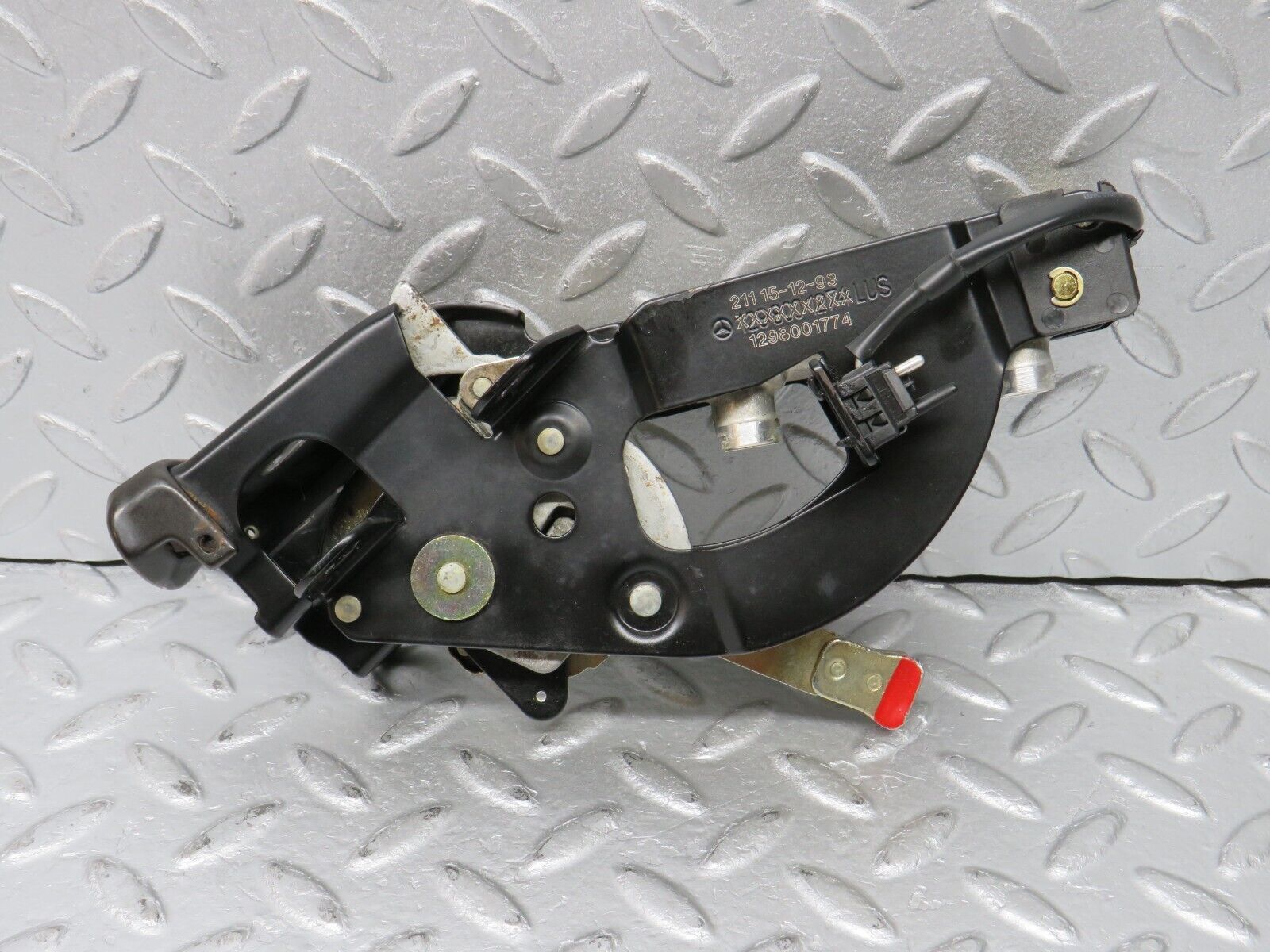 38357 Mercedes-Benz R129 280SL Coupe Rear Right Roof Lock Mechanism 1298001774 1298001274