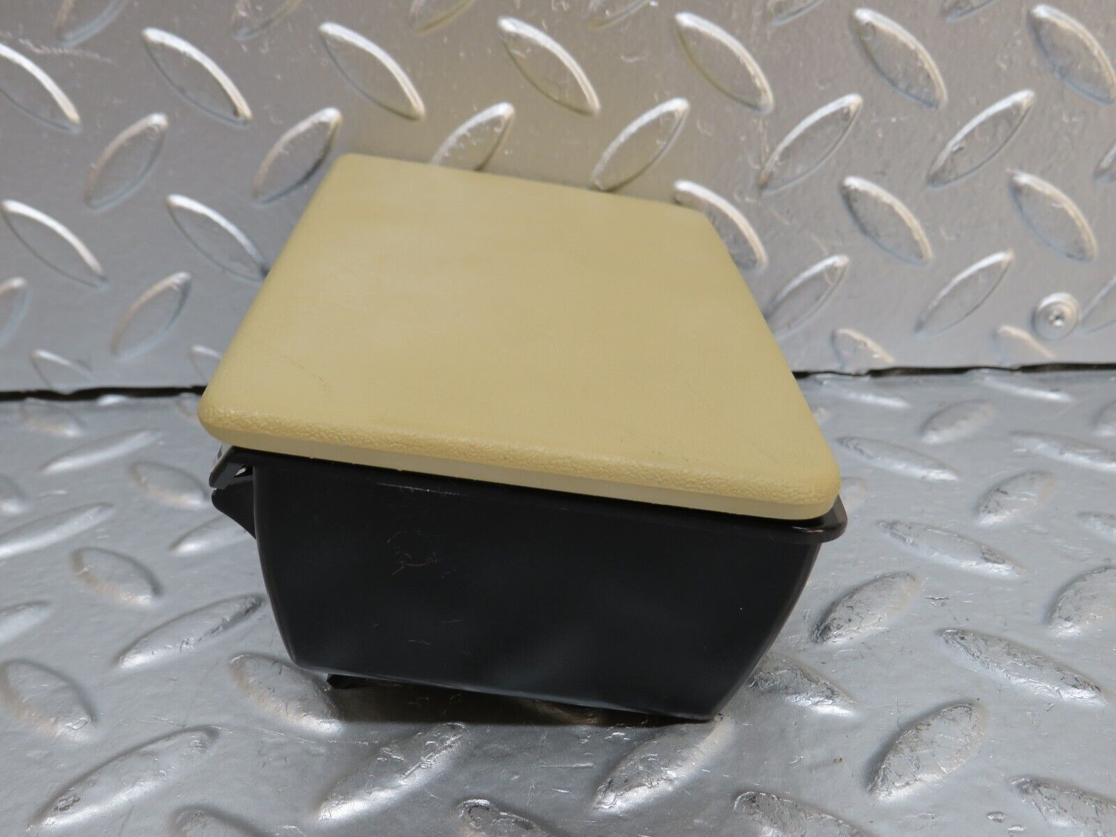 29334 Mercedes-Benz W124 230E Rear Door Ashtray Beige