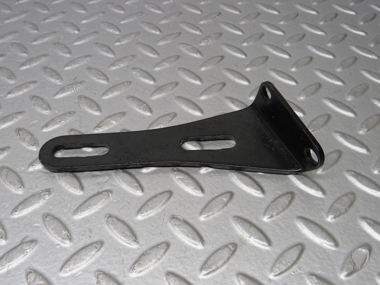 35895 Mercedes-Benz 240D OM616.912 Alternator Generator Bracket