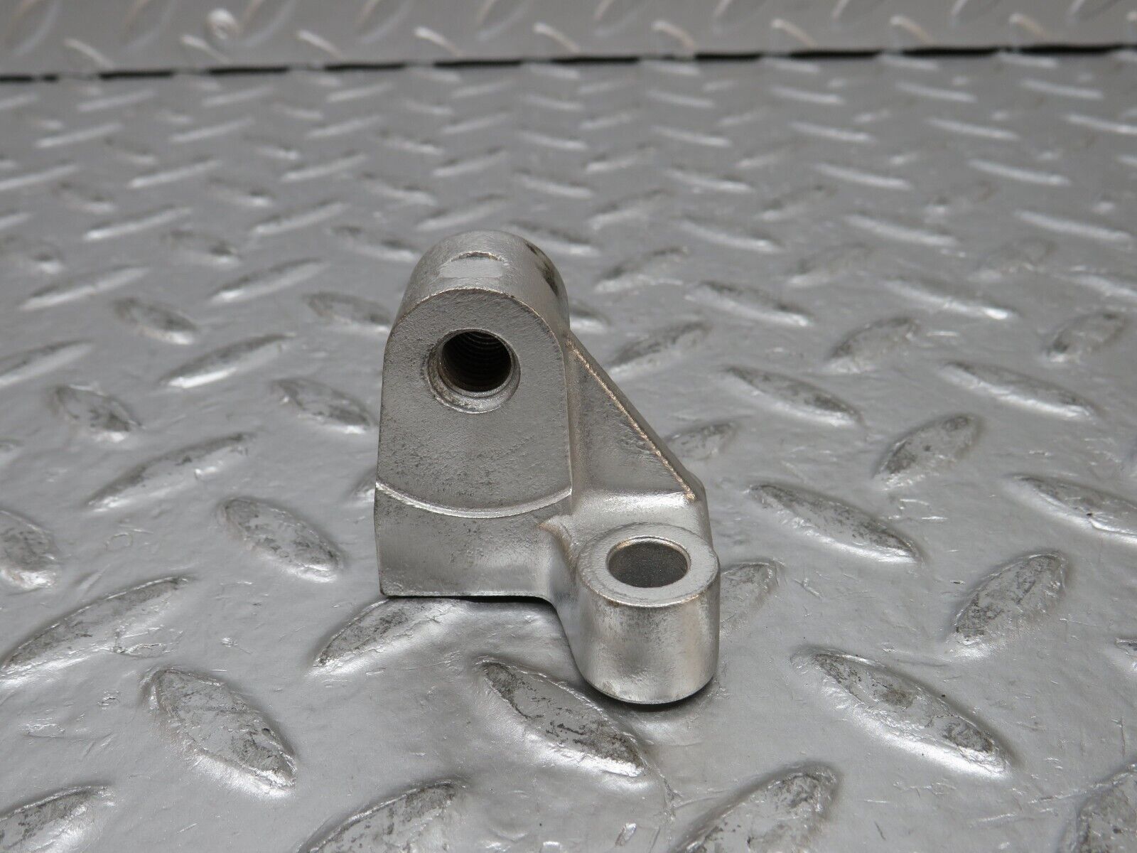 31771 Mercedes-Benz W201 190LE 1.8L Alternator Generator Support Bracket 1021550735