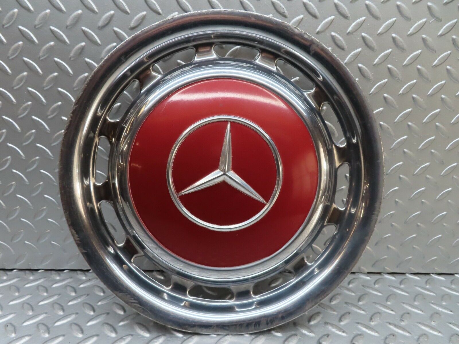 20477 Mercedes-Benz W114 280CE Coupe Vintage Wheel Trim Hub Cup 14"