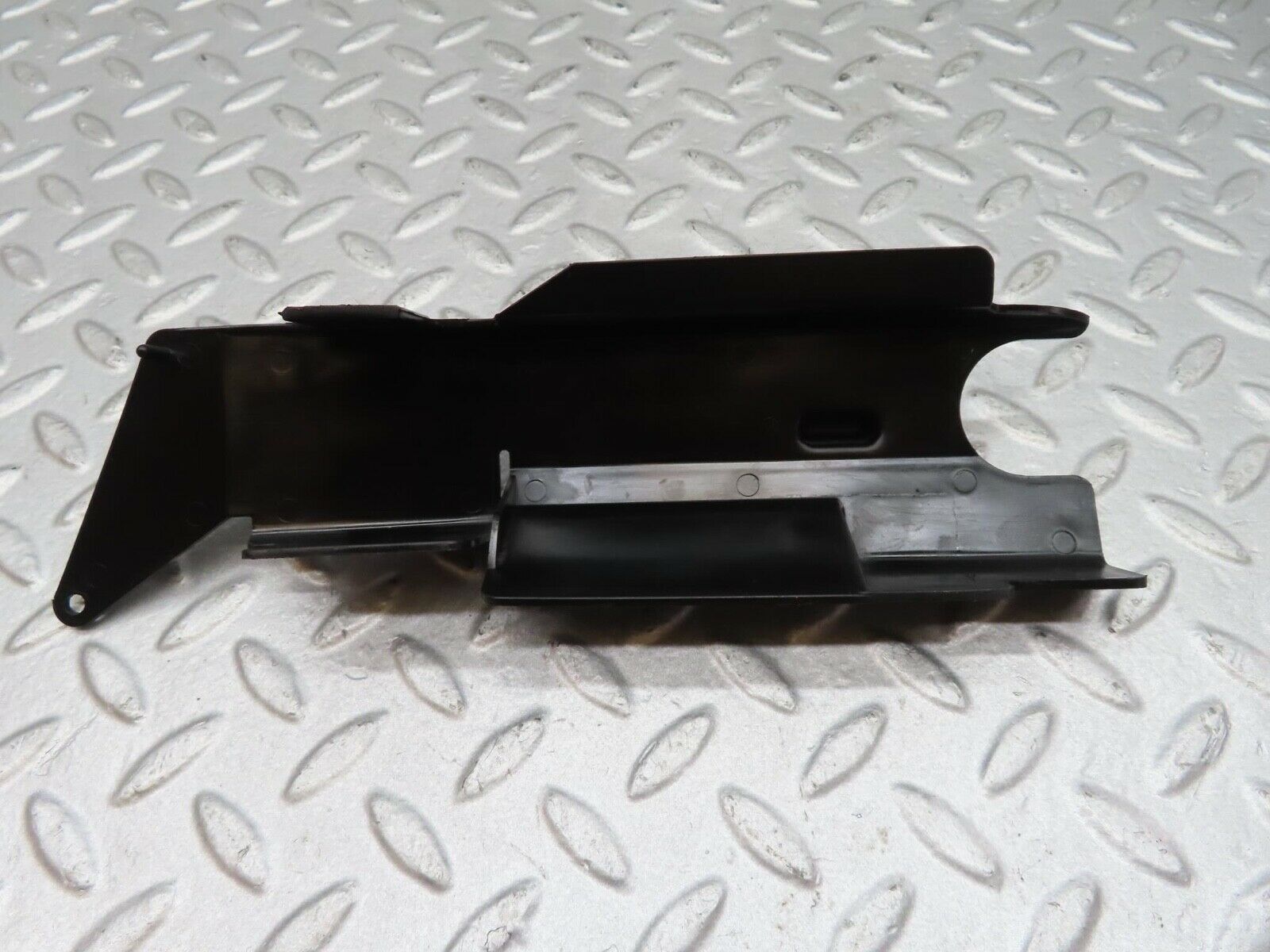 16224 Mercedes-Benz W124 260E Trunk Lid Lock Control Rod Cap 1248050541