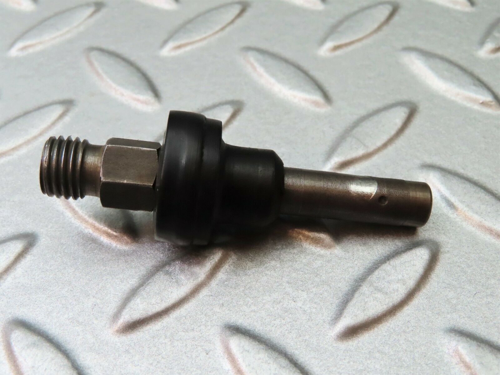 4425 Mercedes-Benz W123 230E Fuel Injector Bosch 0437502010