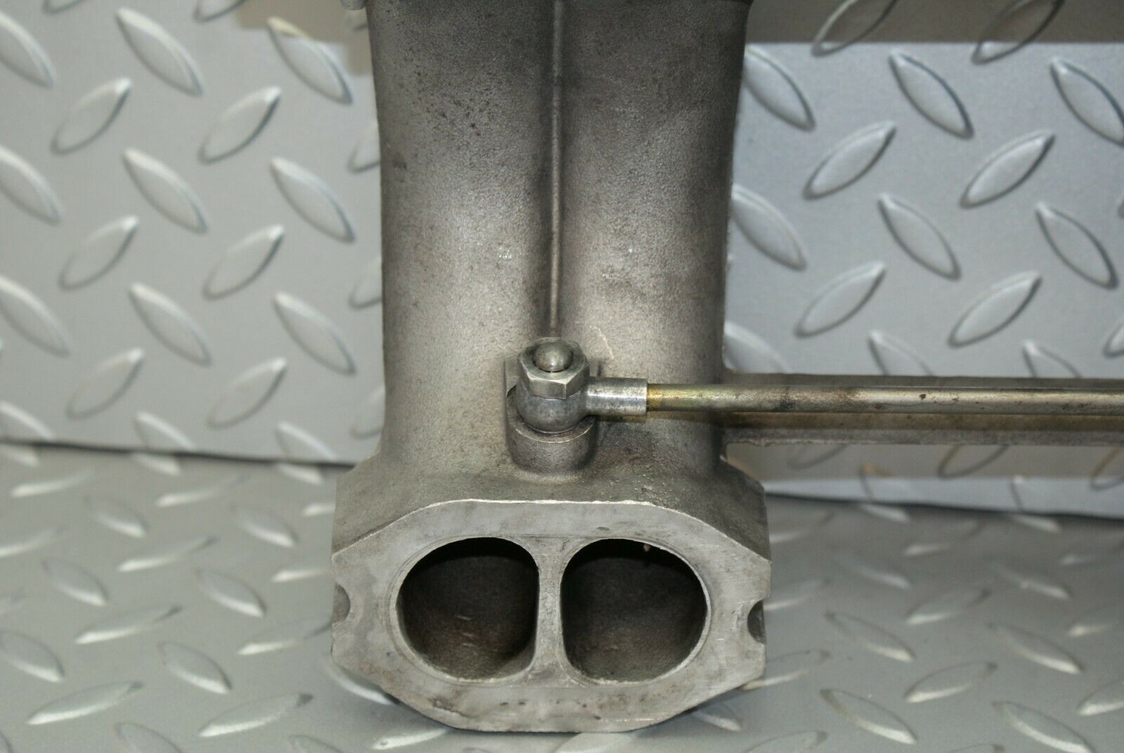 3079 Mercedes-Benz W115 220D Intake Manifold 6151410201