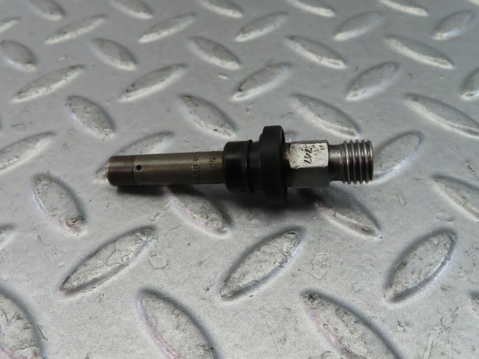 9460 Mercedes-Benz C124 300CE Coupe Fuel Injector Bosch 0437502010