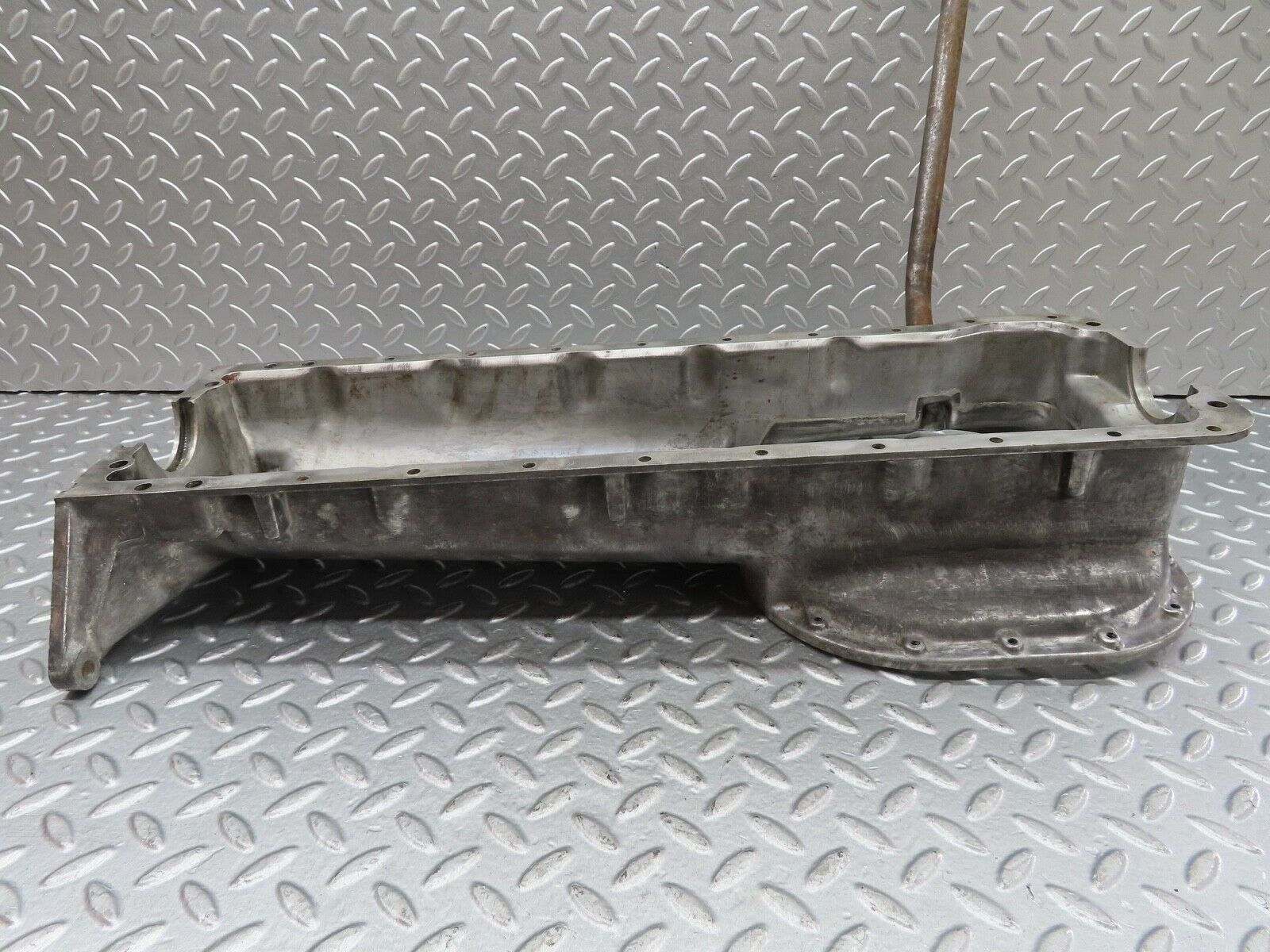 18472 Mercedes-Benz W111 220SE Coupe Oil Pan Oil Sump 1800142302