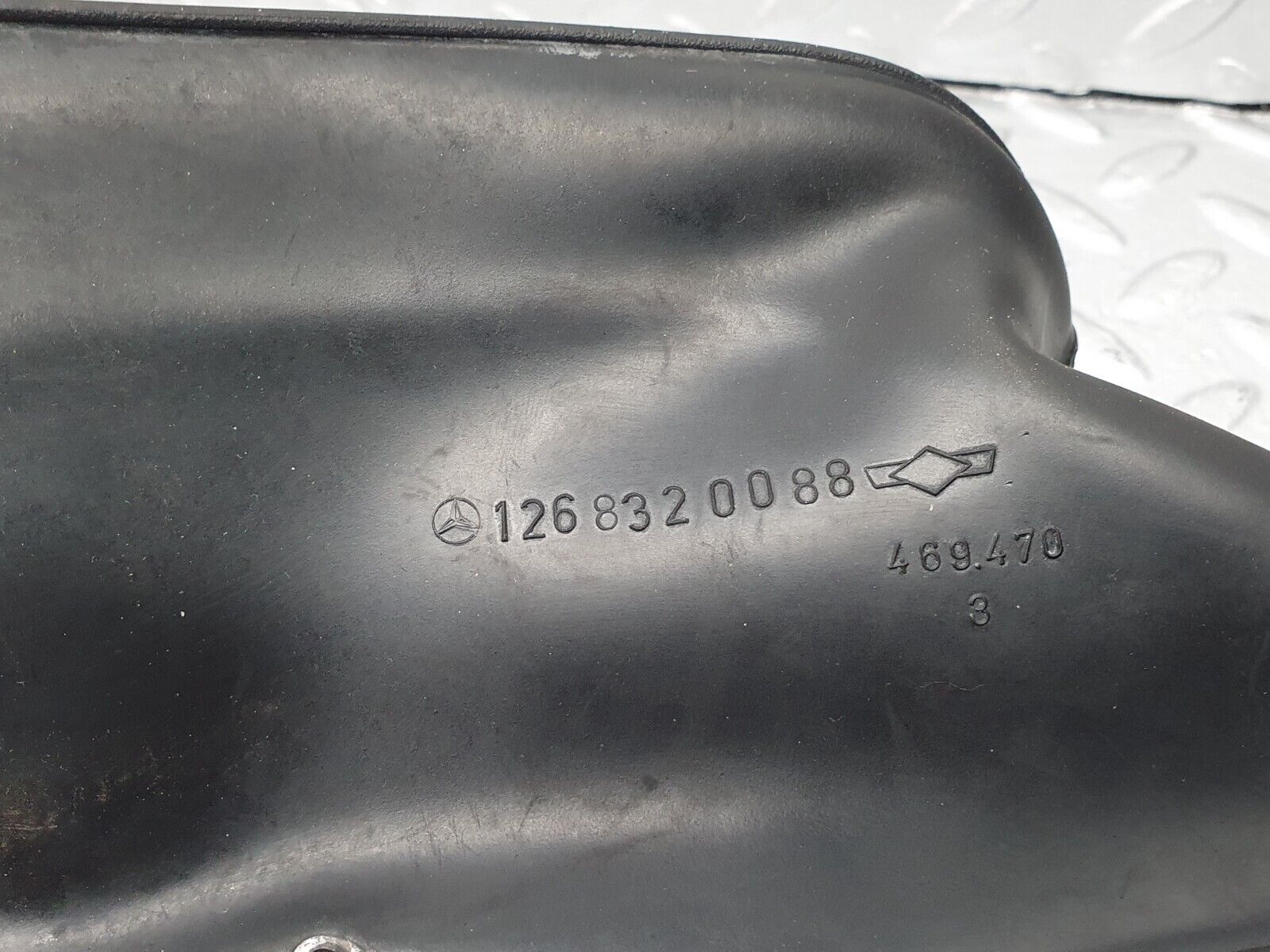 40959 Mercedes-Benz W126 300SE Heating Duct Rubber 1268320088