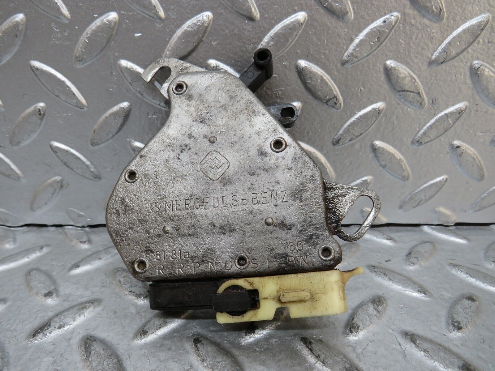 29208 Mercedes-Benz W123 280E Reverse Light Switch 1235401945 1235450142