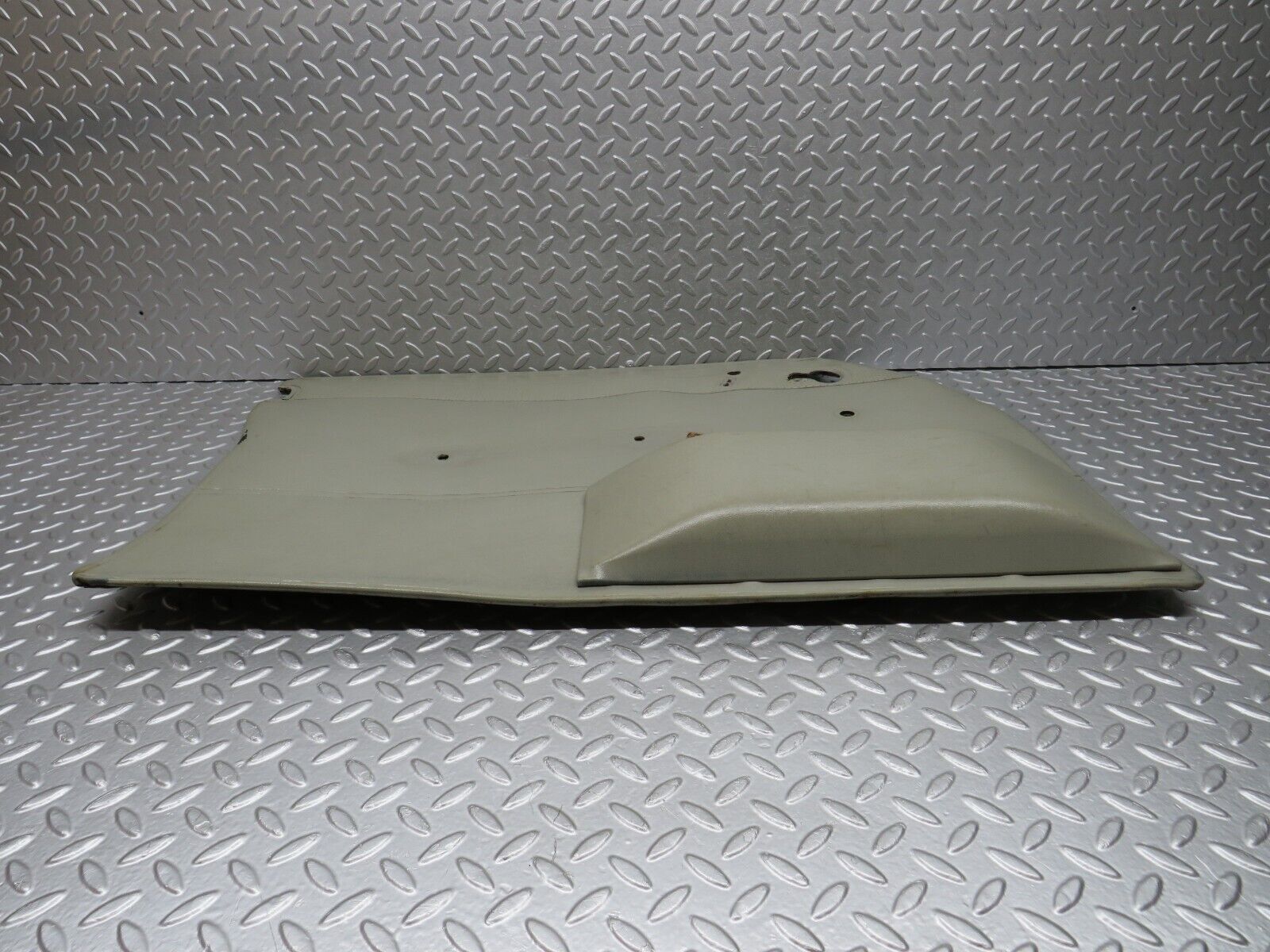 40335 Mercedes-Benz W110 230 Front Left Door Card Grey