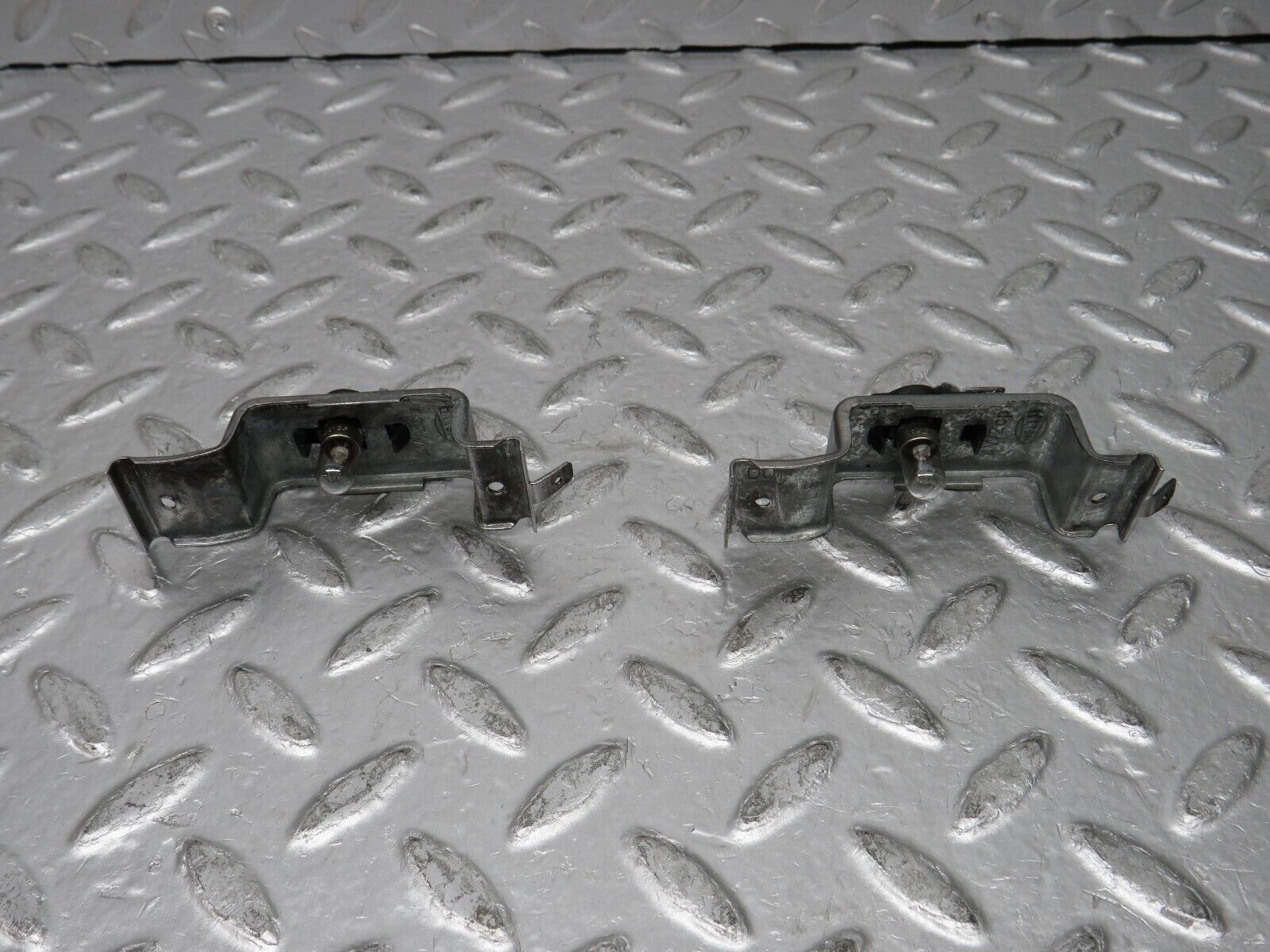 30110 Porsche 924 number Plate Lights Hella 477943021