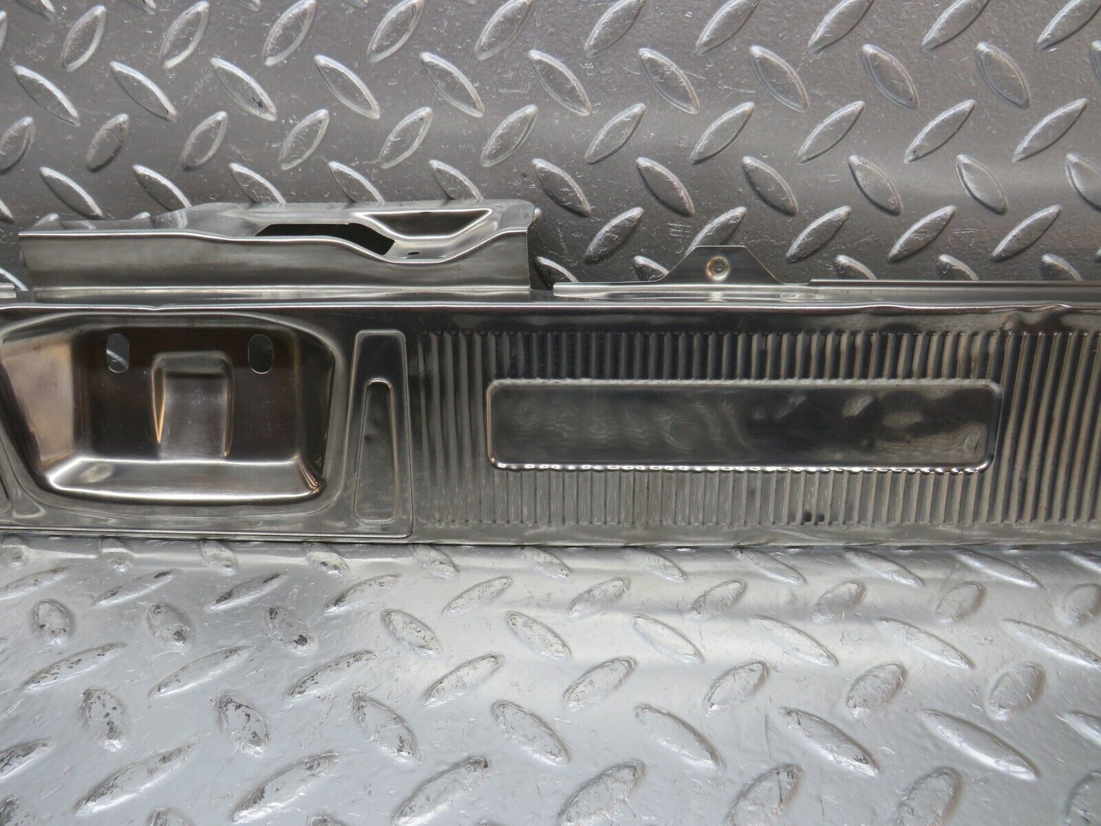 31216 Mercedes-Benz S124 220TE Wagon Trunk Edge Chrome Moulding 1246980089