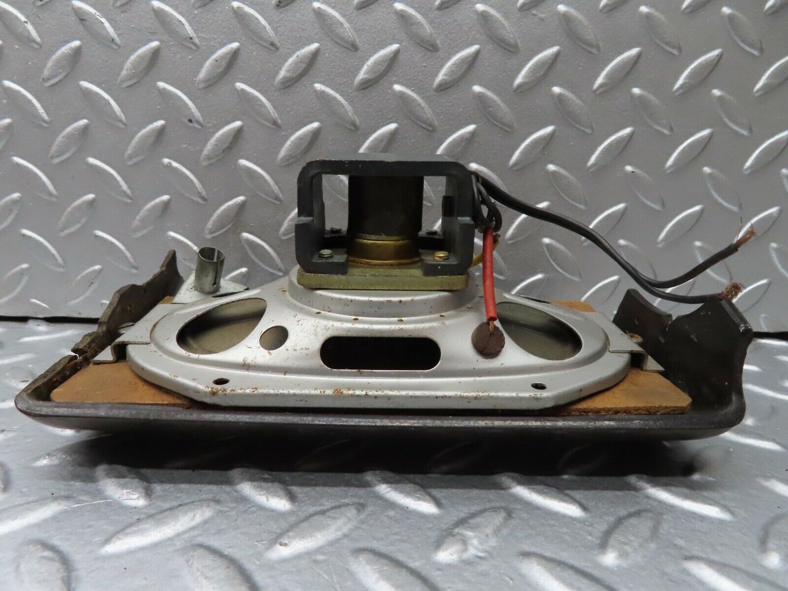 18673 Mercedes-Benz W120 W121 Ponton Radio Speaker
