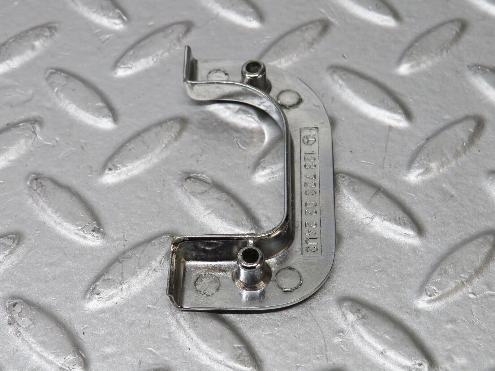 36895 Mercedes-Benz C126 420SEC Coupe Interior Chrome Door Latch Left 1237230124