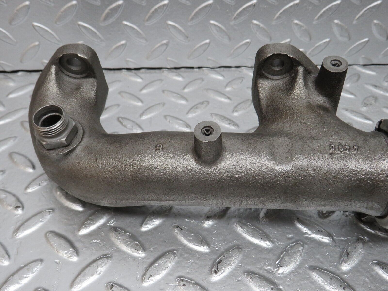 33117 Mercedes-Benz W126 380 V8 Exhaust Manifold Left 1161422302 1161422902