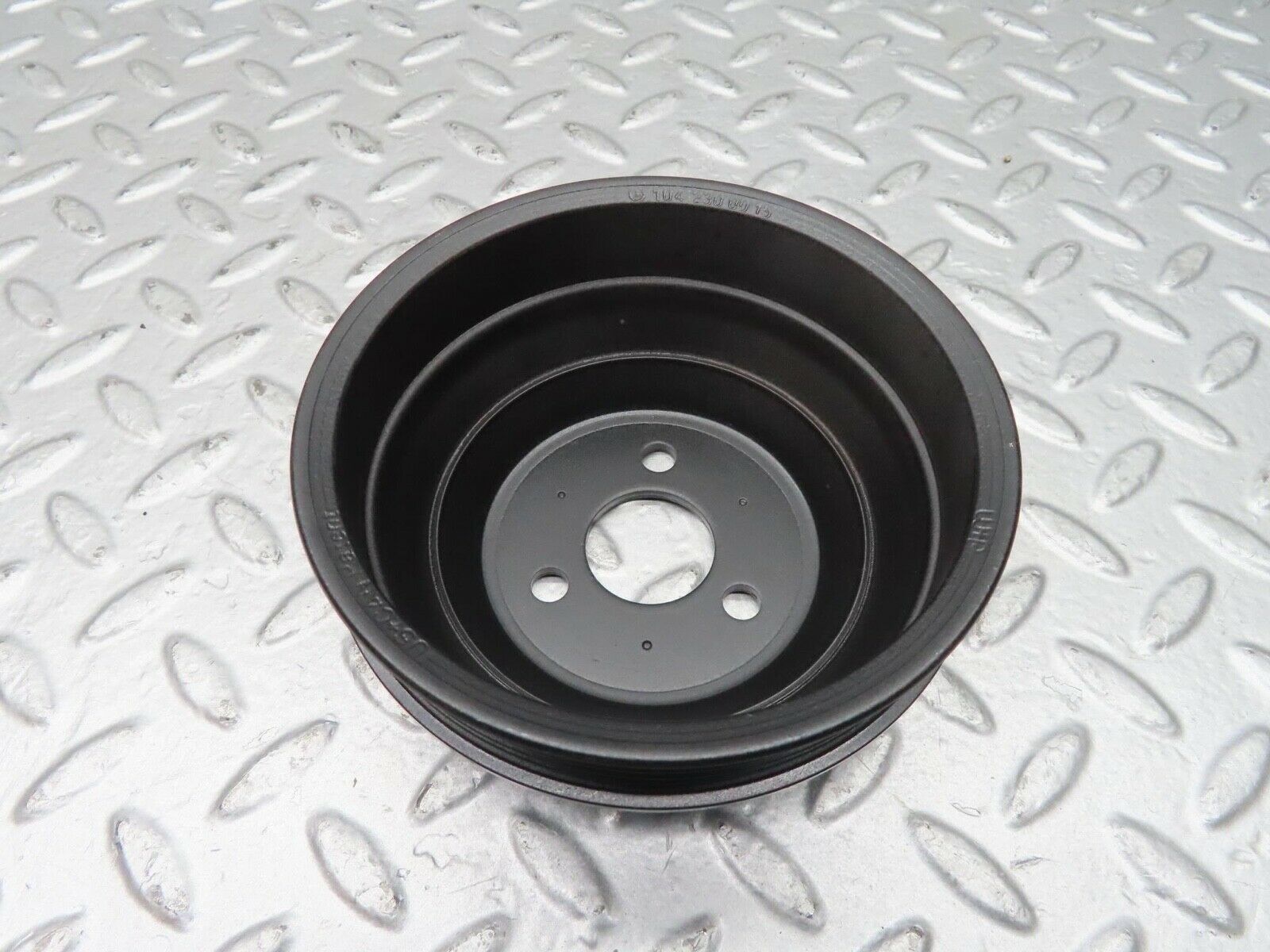 15110 Mercedes-Benz W140 S320 Water Pump Pulley 1042300015