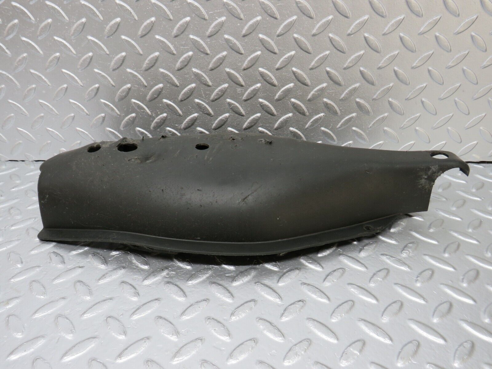 34115 Mercedes-Benz W124 260E Rear Control Arm Cover Pair 1243520088