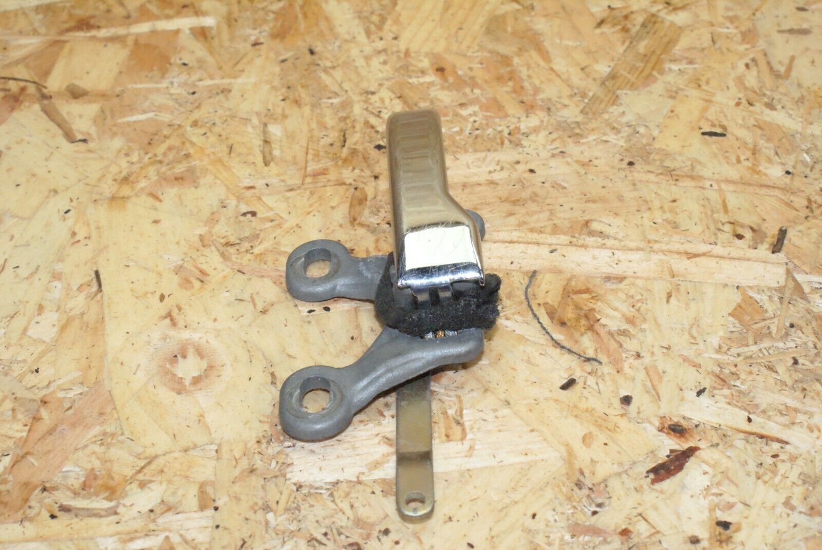 2312 Mercedes-Benz W123 280E Right Interior Door Handle 1107660419