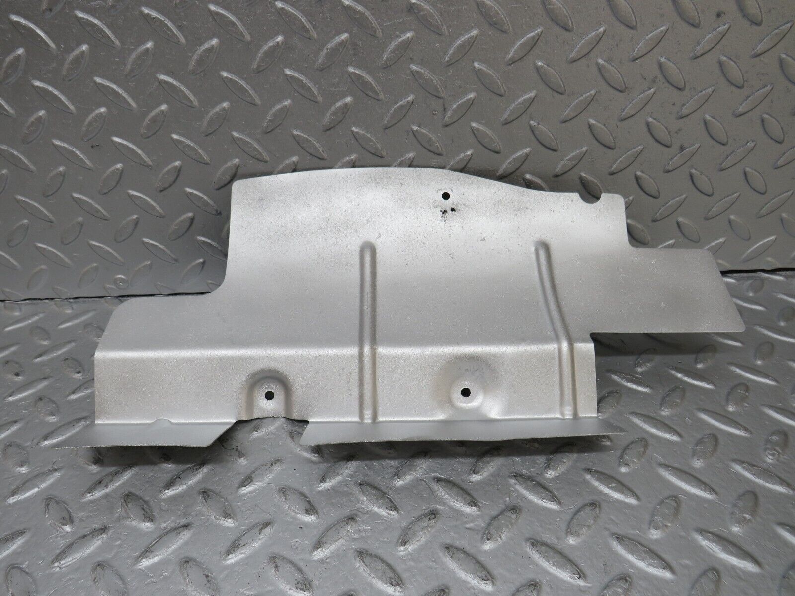 36170 Mercedes-Benz W126 420SE Exhaust Heat Shield