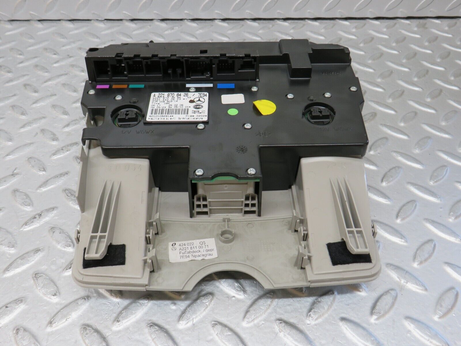 35195 Mercedes-Benz W221 Interior Dome Light Unit 2218708426