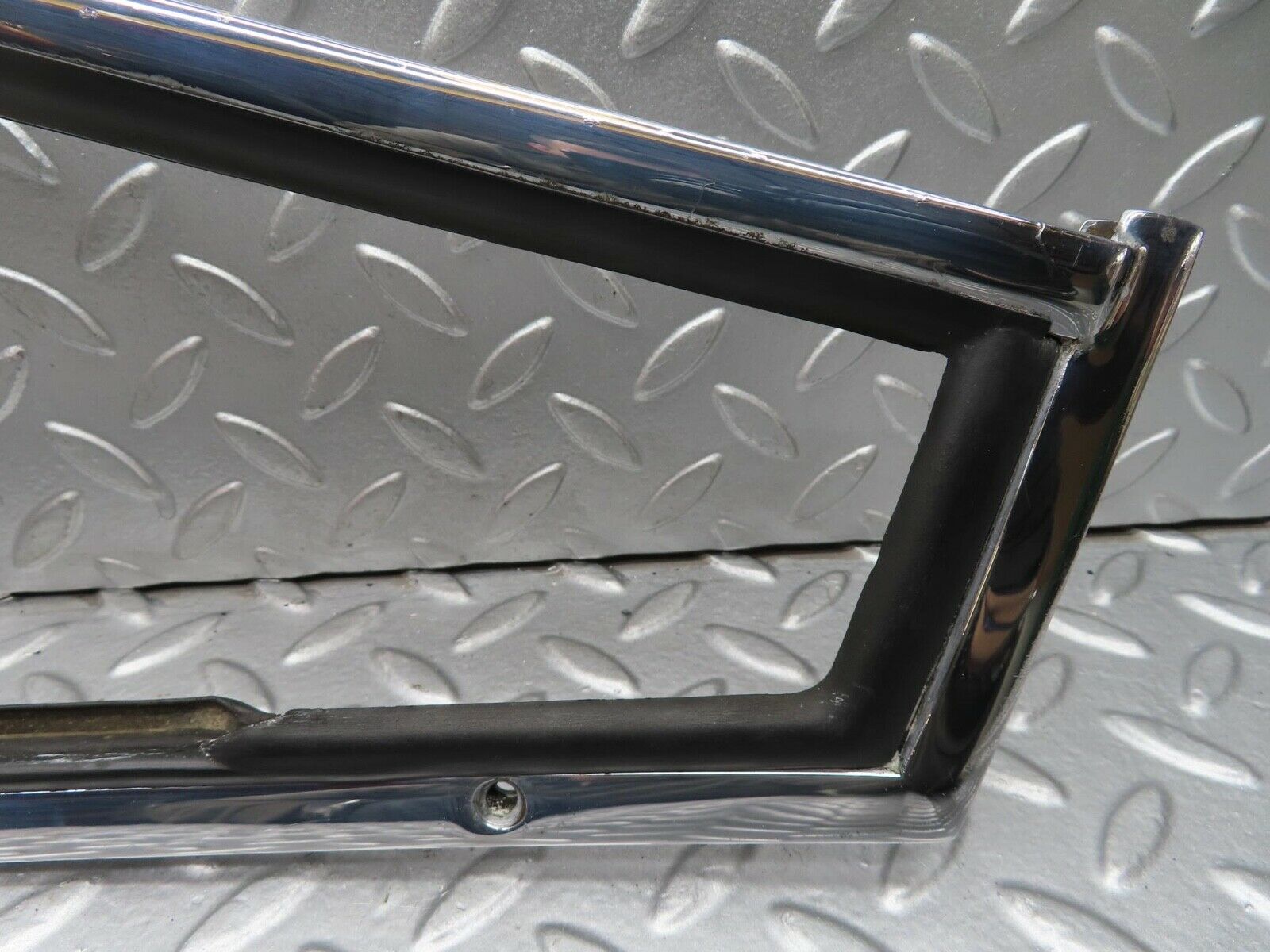 14840 Mercedes-Benz W111 Coupe Left Door Window Channel With Air Vent Frame