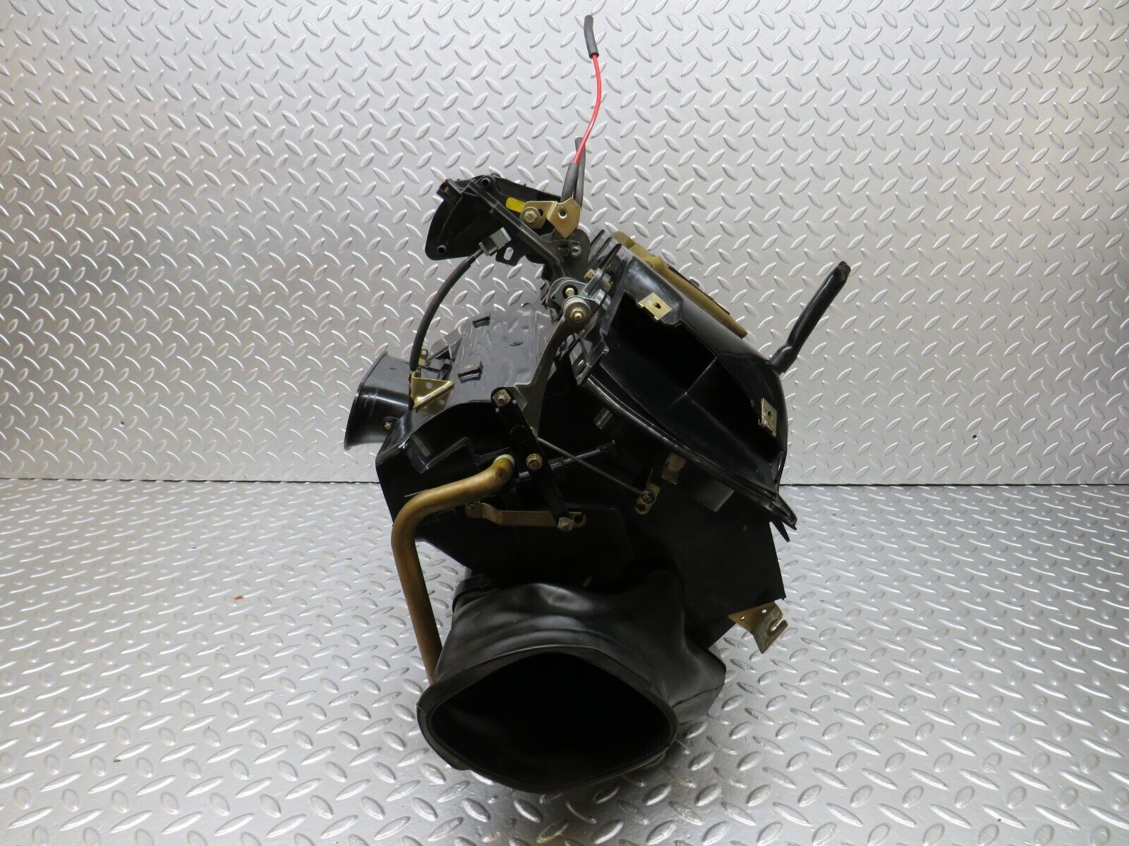 26326 Mercedes-Benz W116 450SE Heater Box Blower Housing