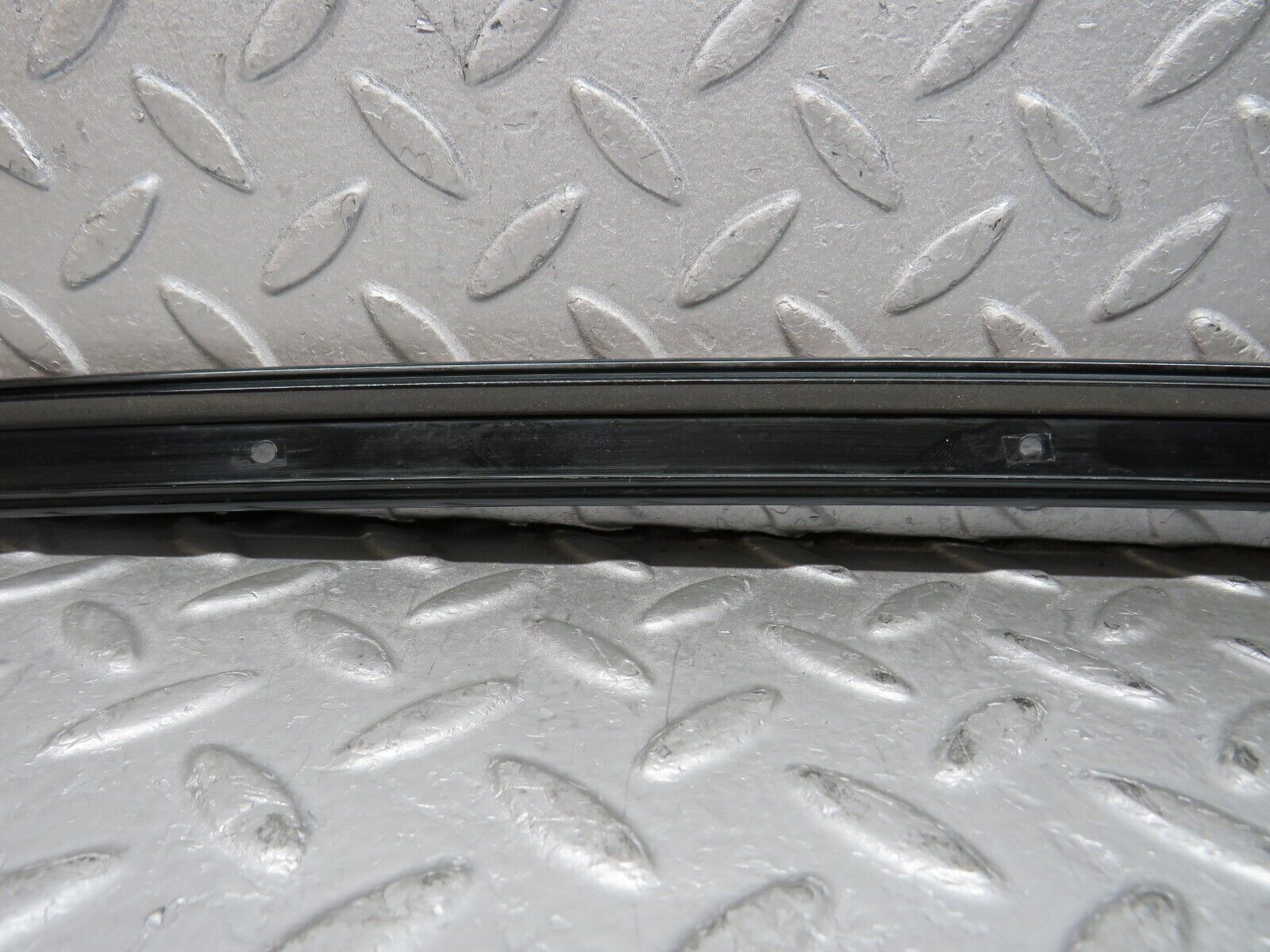 37894 Mercedes-Benz A124 320E Cabriolet A Pillar Sealing Rail Trim Right Side