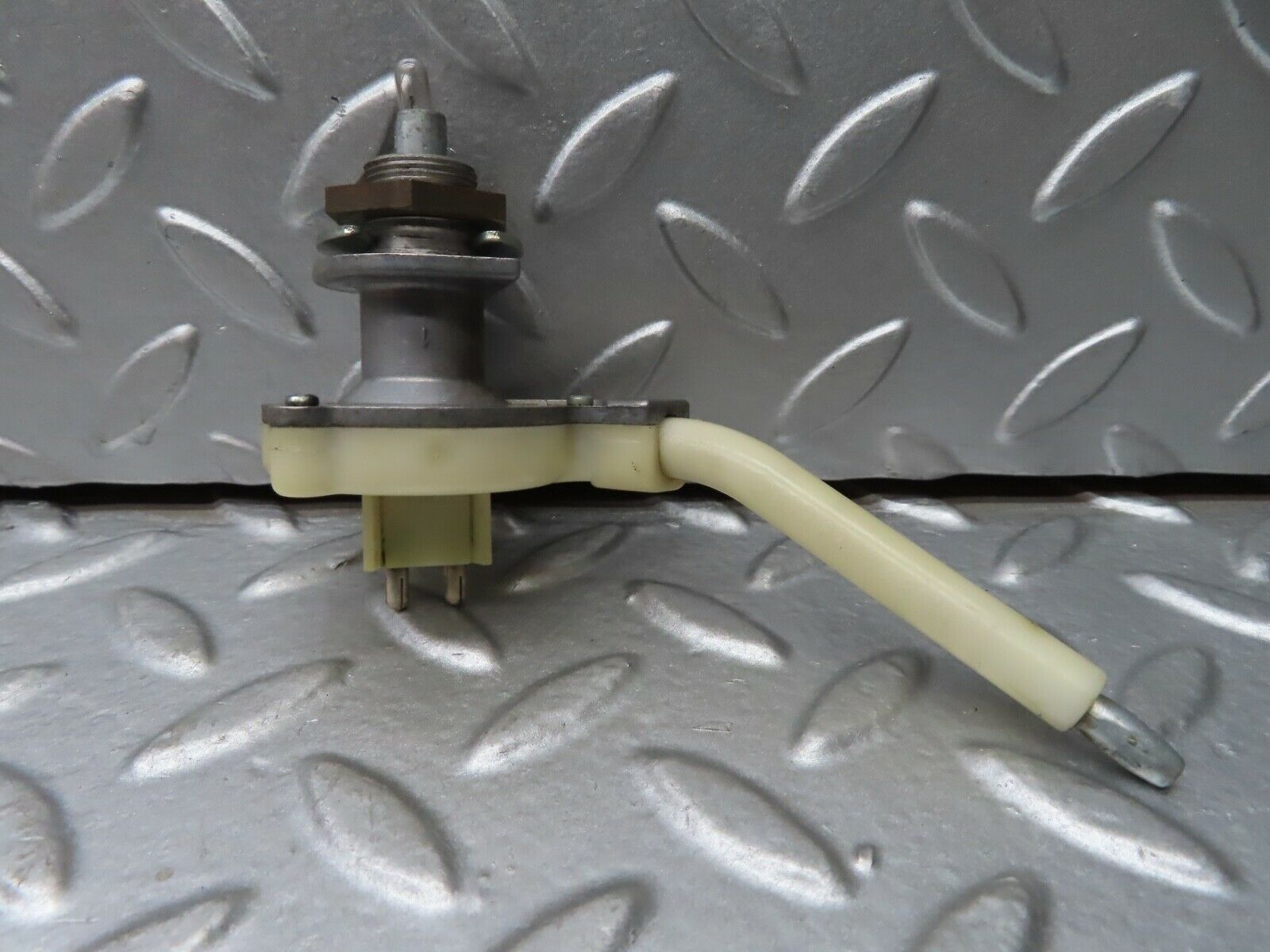 19209 Mercedes-Benz W123 300D Heater Regulator 1238300485