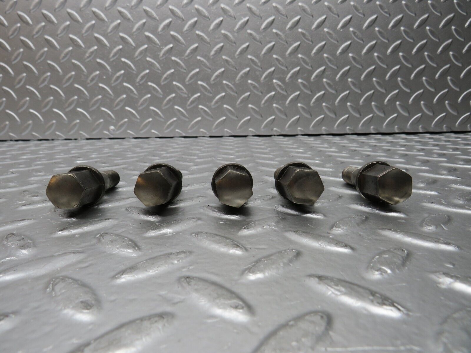 30528 Mercedes-Benz 5x Alloy Wheel Lug Bolt M12x1.5