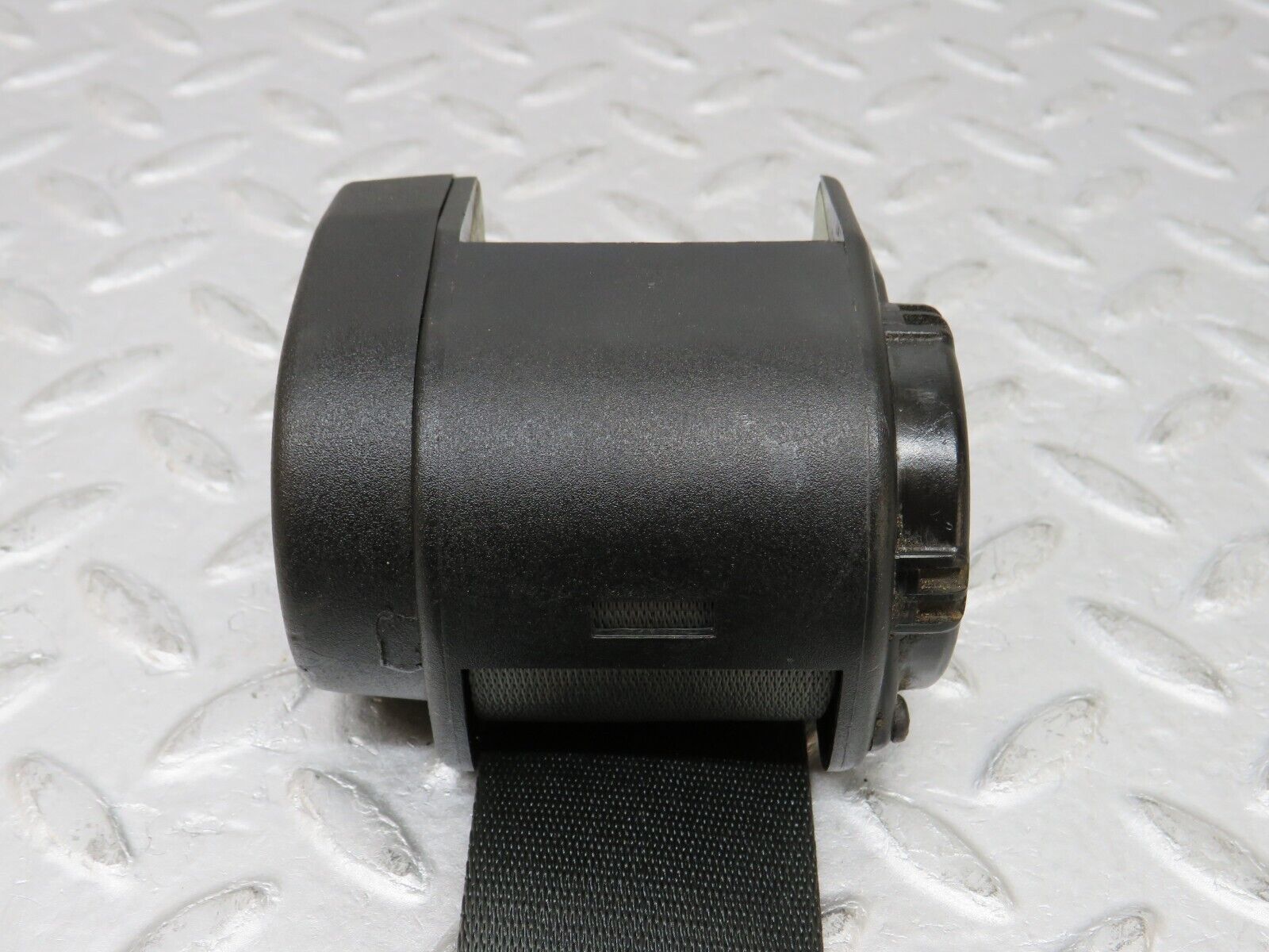 35876 Mercedes-Benz W108 Front Left Seat Belt & Buckle 046128589 042938689