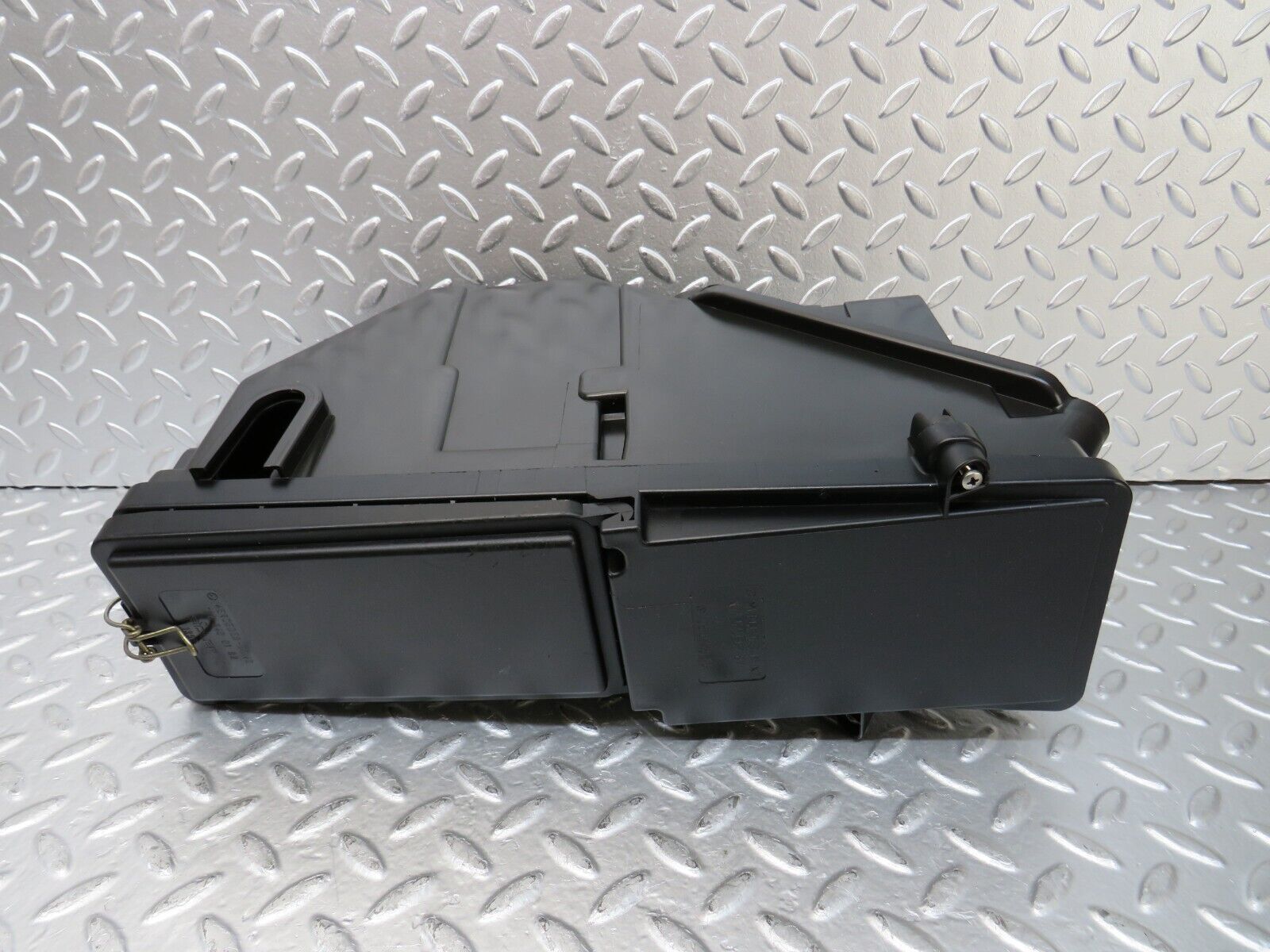 26010 Mercedes-Benz W124 280E Fuse Box 1245401850 1245400282