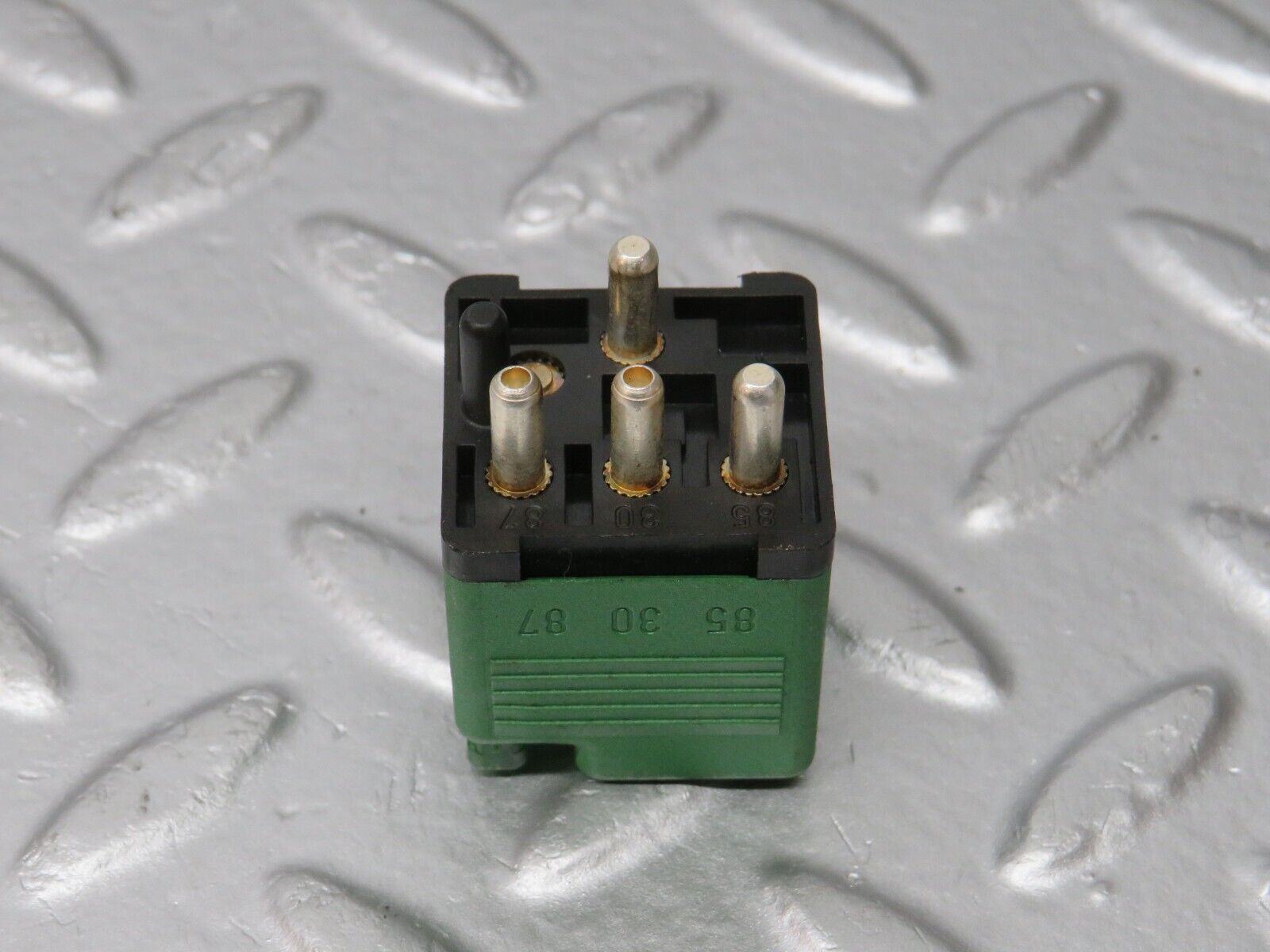 39699 Mercedes-Benz R129 320SL Coupe Overload Relay 0015429619