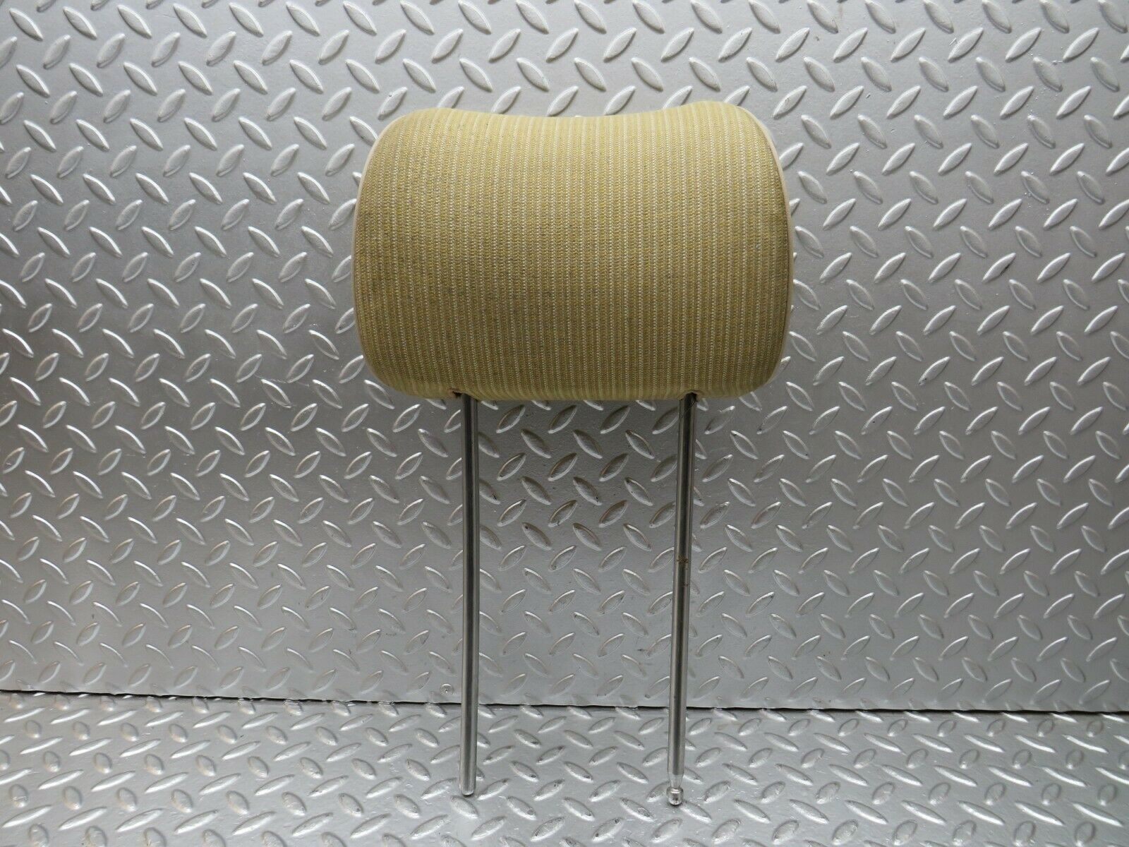 24143 Mercedes-Benz W123 280E Front Seat Headrest