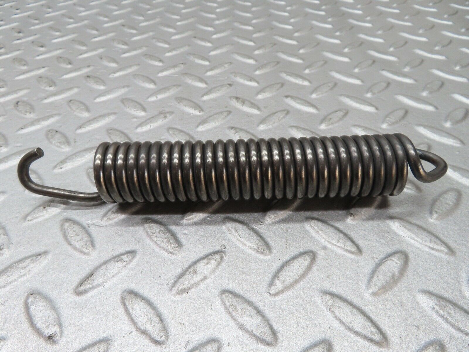 17602 Mercedes-Benz W116 450SEL Bonnet Hinge Spring