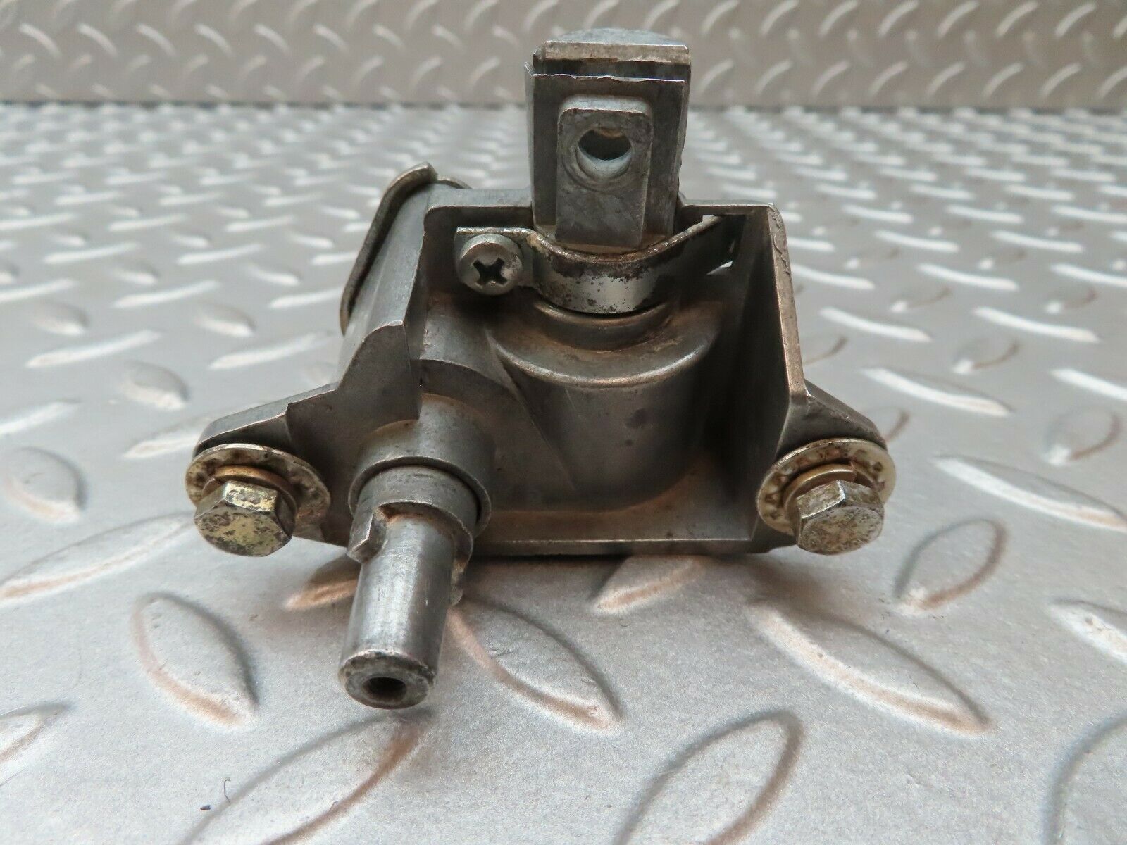 4759 Mercedes-Benz W114 280CE Coupe Vent Window Regulator Right