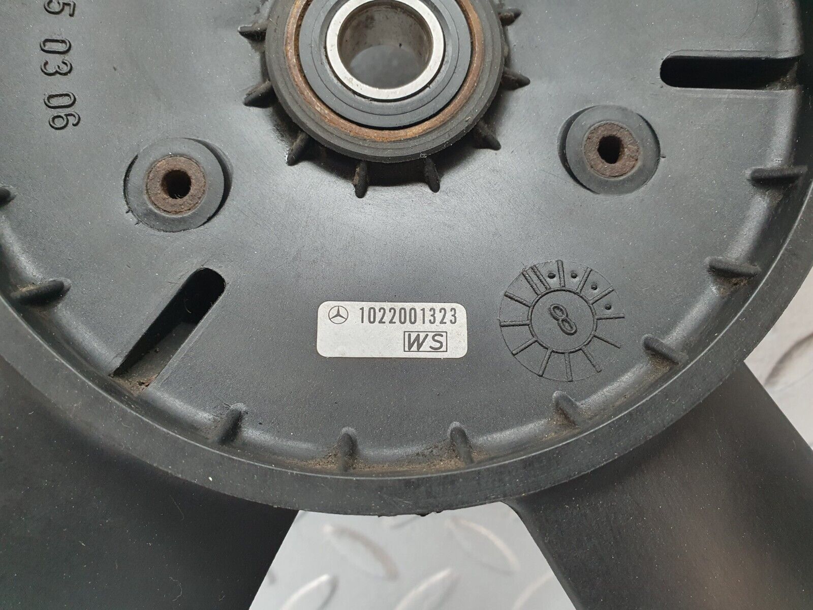 41413 Mercedes-Benz W124 200E Engine Cooling Fan 1022050306 1022001323