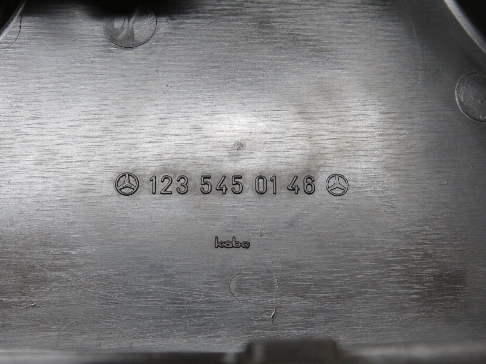 27290 Mercedes-Benz W123 280E Fuse Box Relay Cover 1235450146