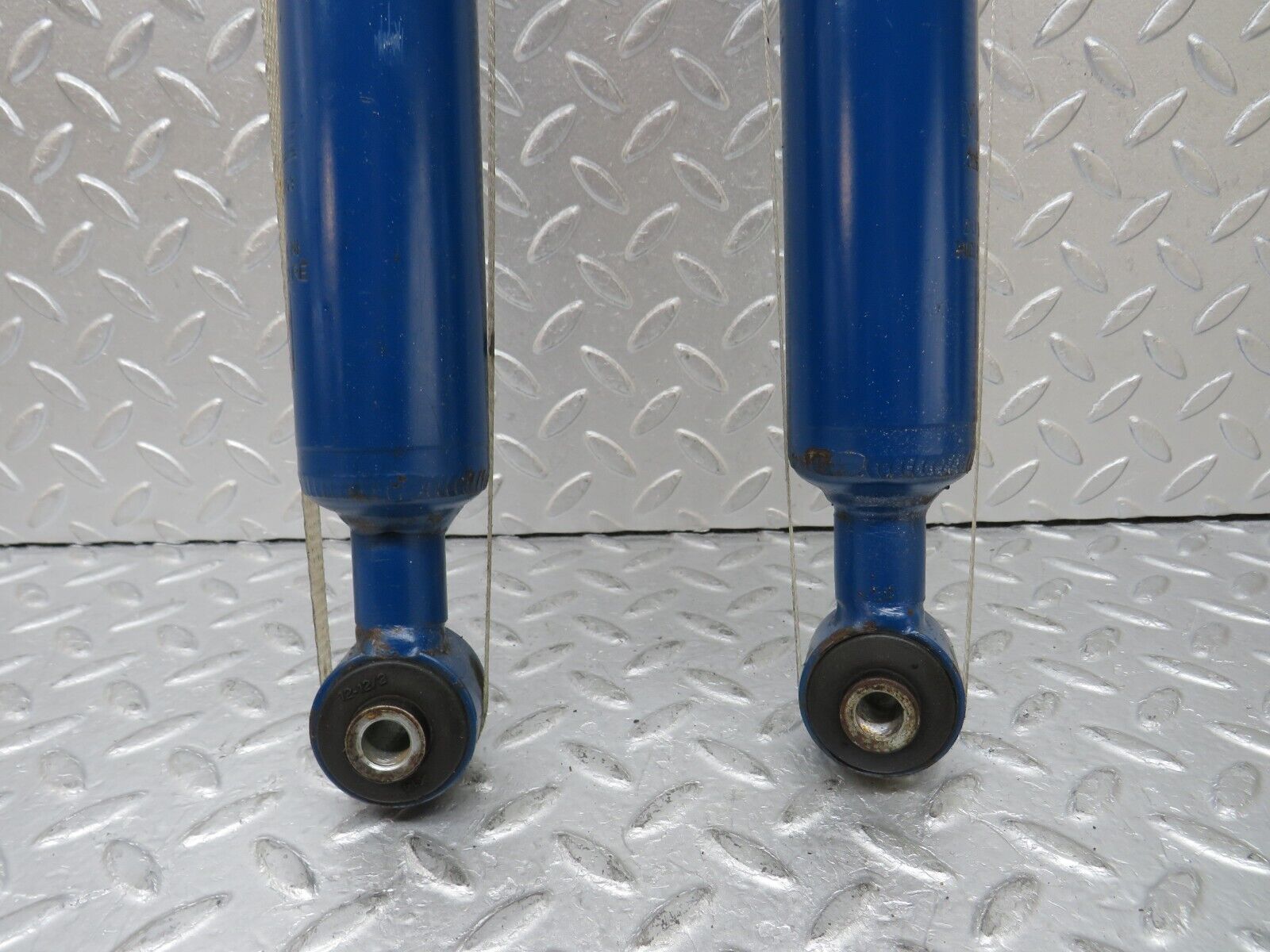 35335 Mercedes-Benz W140 Rear Shock Absorber Pair Meyle New 0267250003