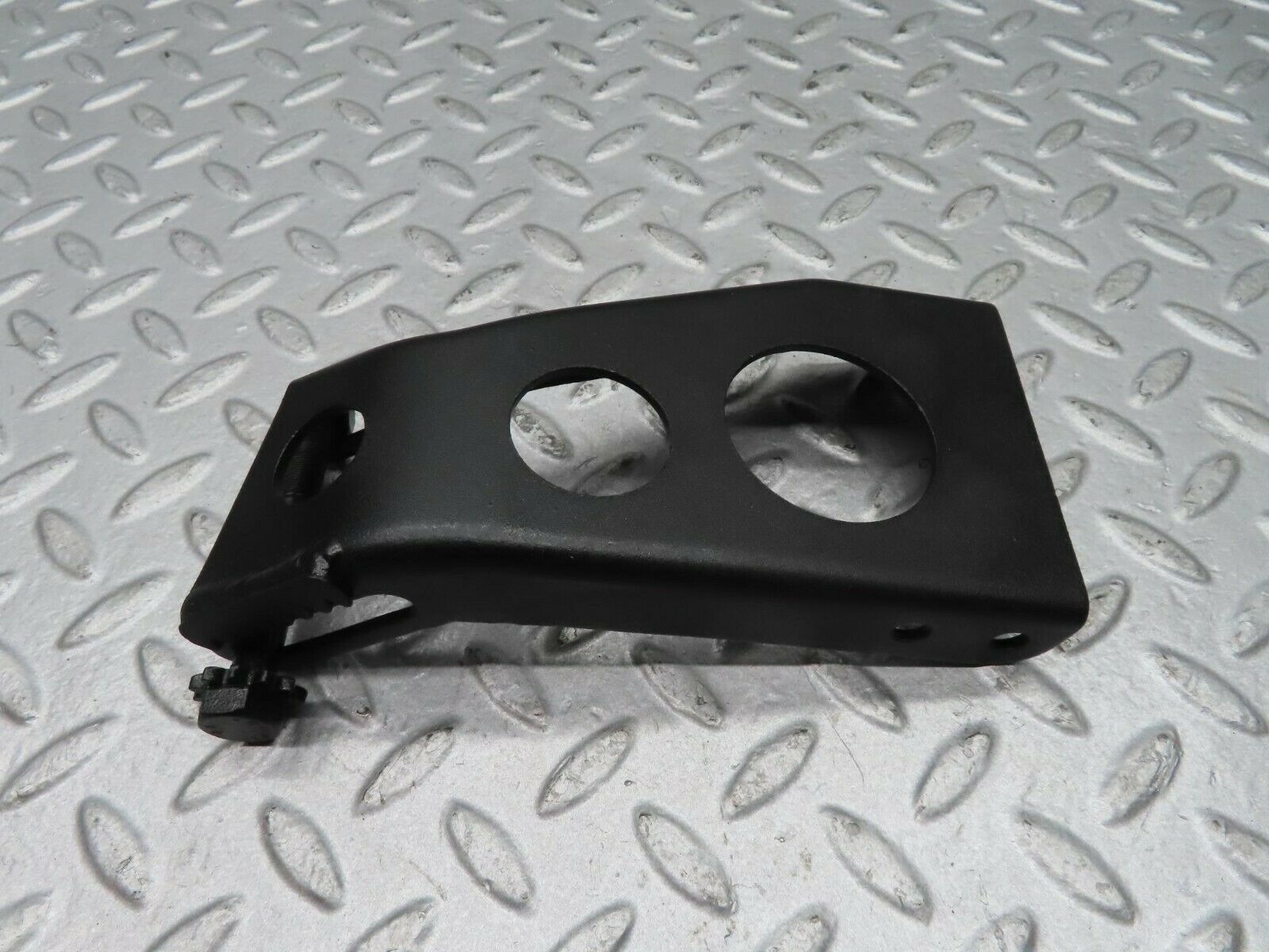 16618 Mercedes-Benz C107 380SLC Alternator Generator Bracket